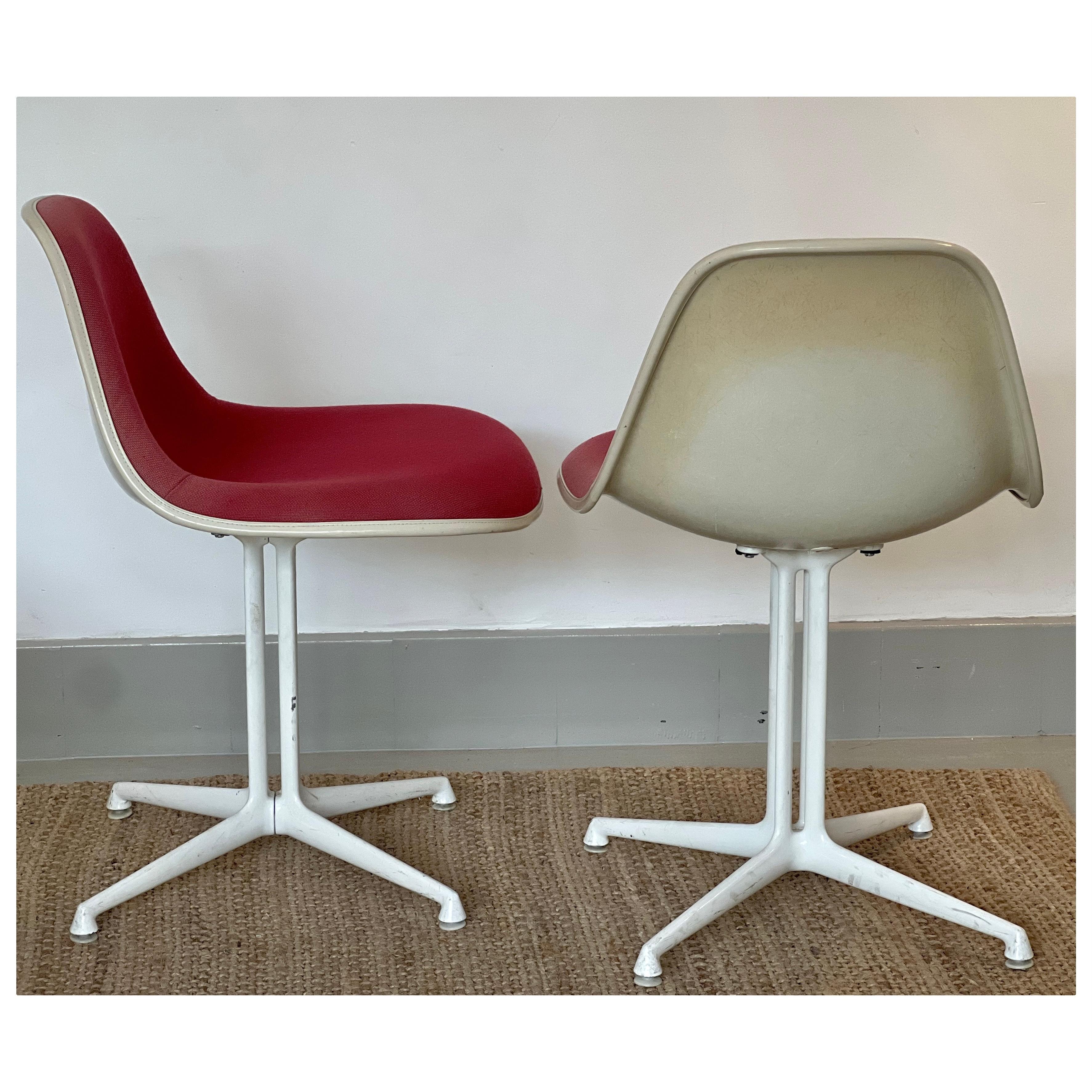 Mid-Century Modern Fibreglass La Fonda Chair by Charles & Ray Eames for Vitra, 1960s For Sale