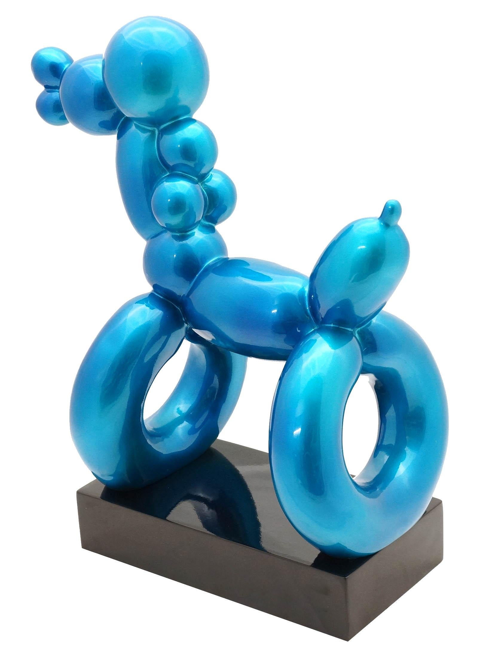 XXI secolo e contemporaneo Scultura in fibra di vetro di un cane con palloncino, Arte contemporanea, 21° secolo. in vendita