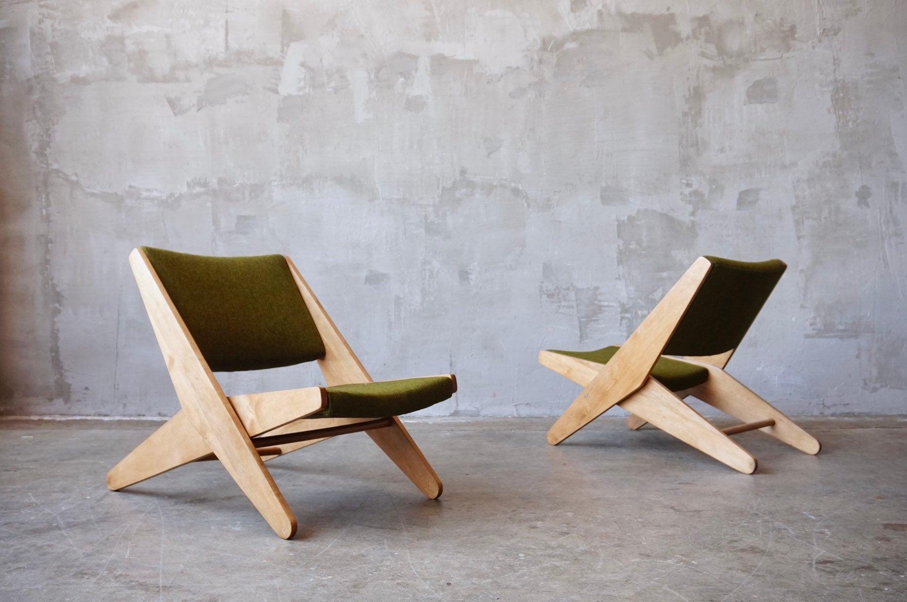 Mid-Century Modern Ficks Reed Folding Lounge Chairs For Sale