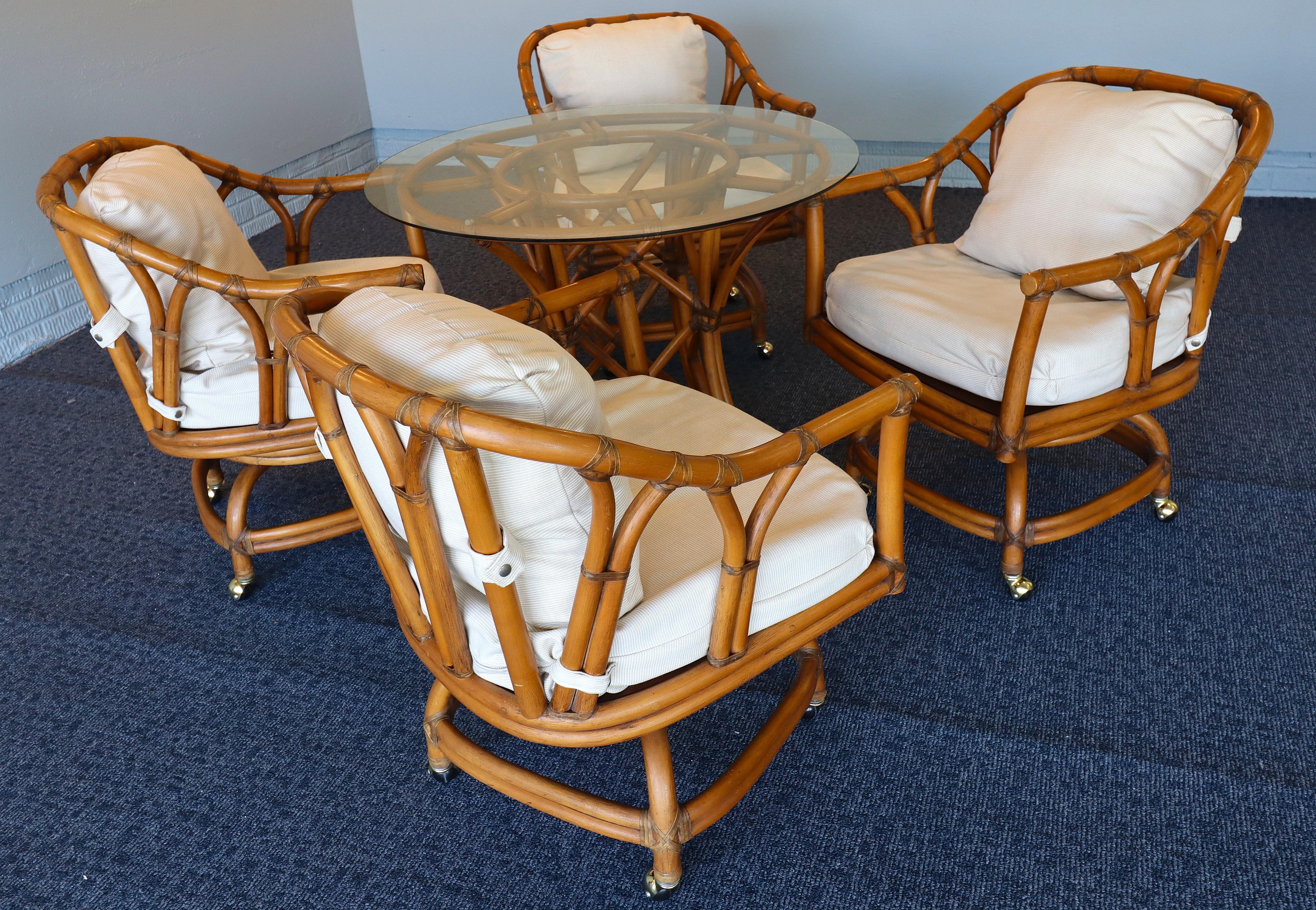 Ficks Reed Mid Century Rattan-Esszimmer-Set (Handgefertigt) im Angebot