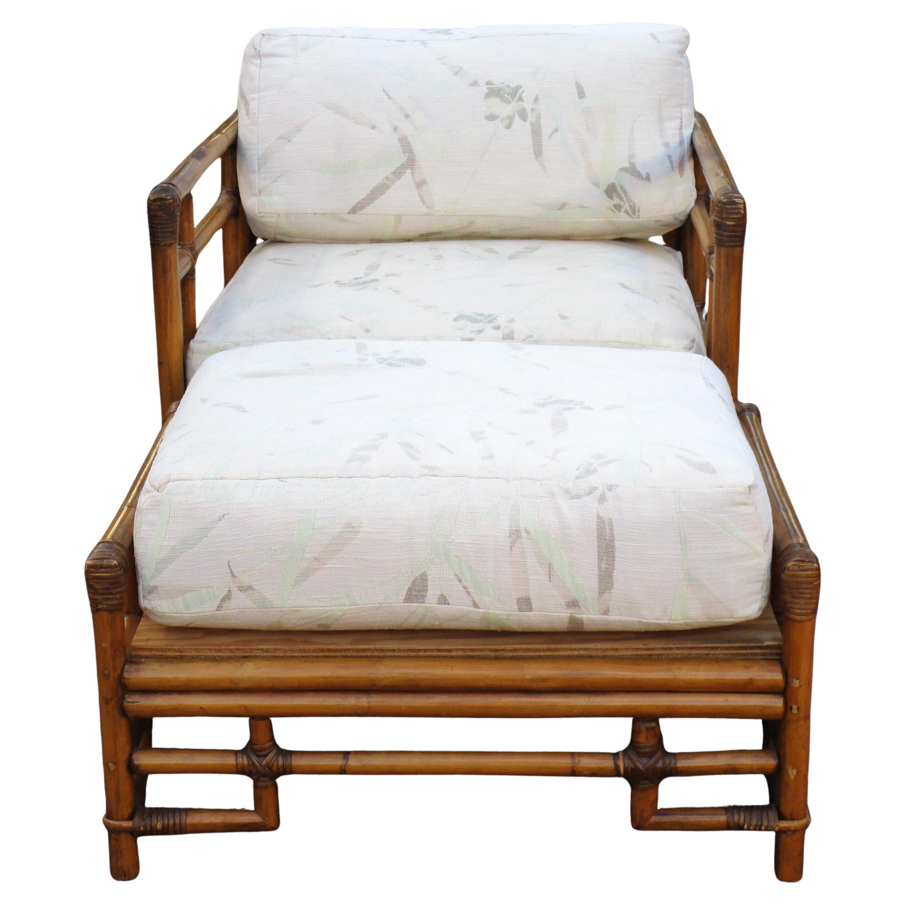 Ficks Reed Großer Rattansessel & Ottomane, CIRCA 1970 (Organische Moderne) im Angebot