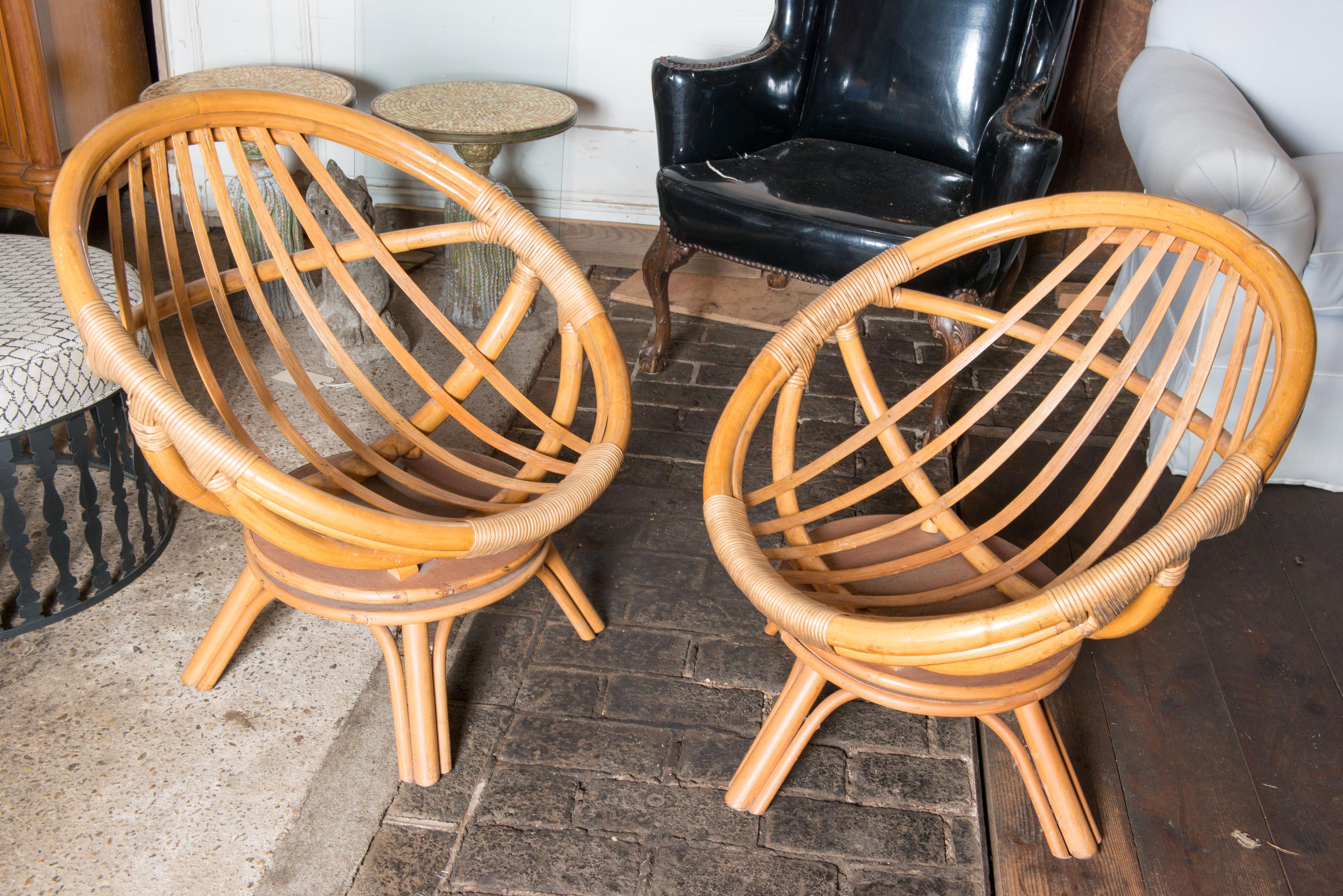 Ficks Reed Rattan Saucer Lounge Chairs In Good Condition For Sale In Stamford, CT