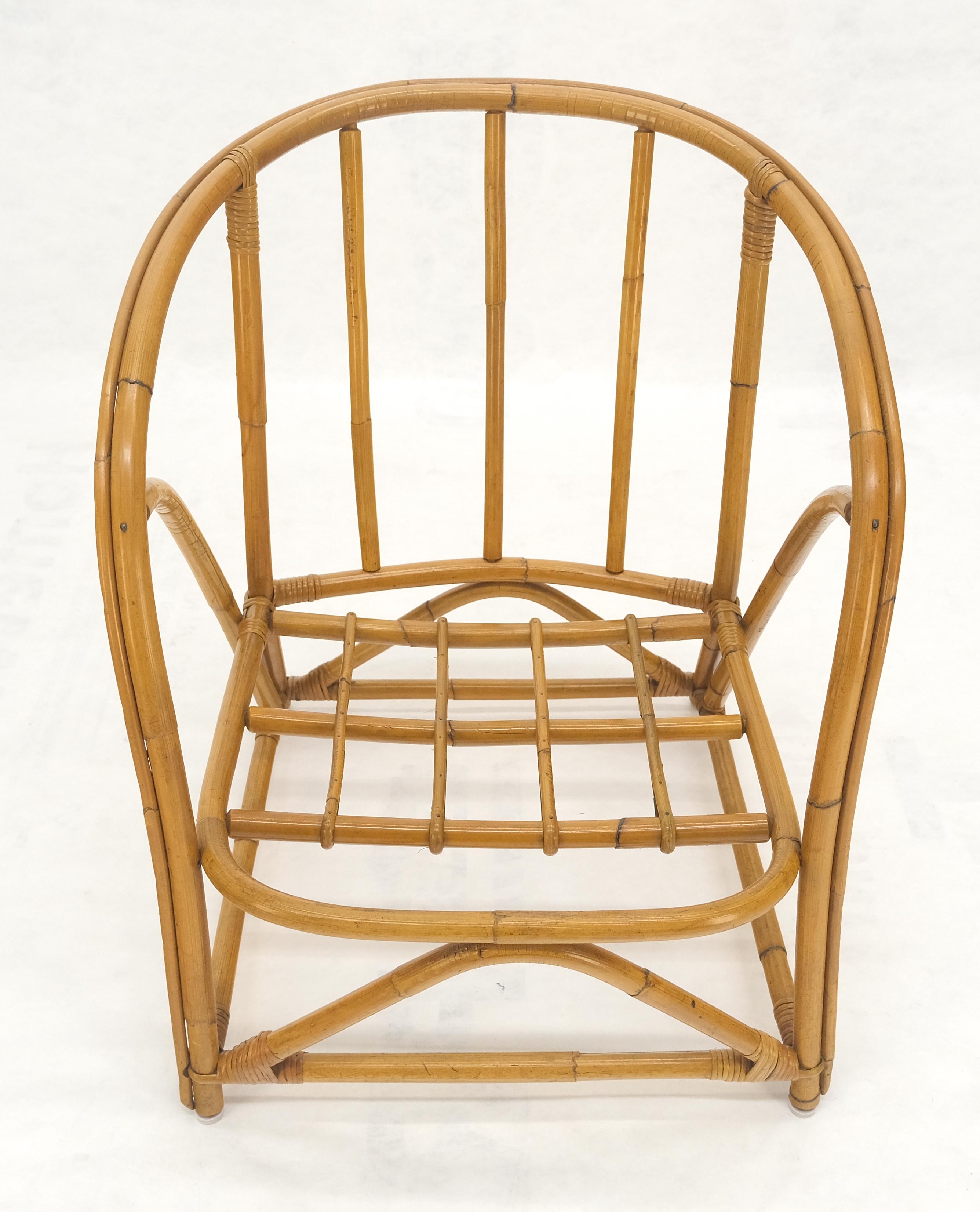 Ficks Reed Style Chaise longue en bambou et rotin avec dossier en forme de tonneau MINT en vente 8