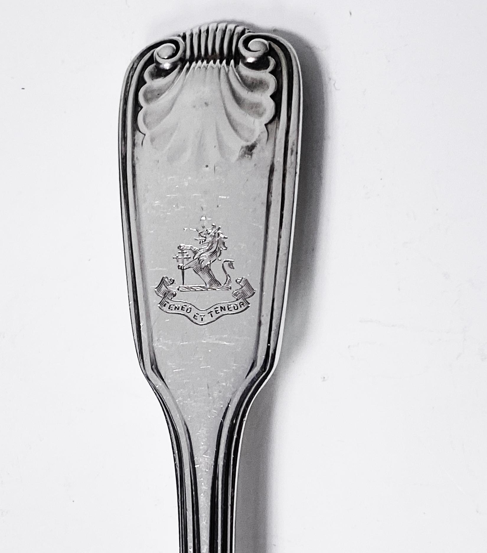 Fiddle Thread Shell Silver Butter Knife London 1841 In Good Condition In Toronto, Ontario