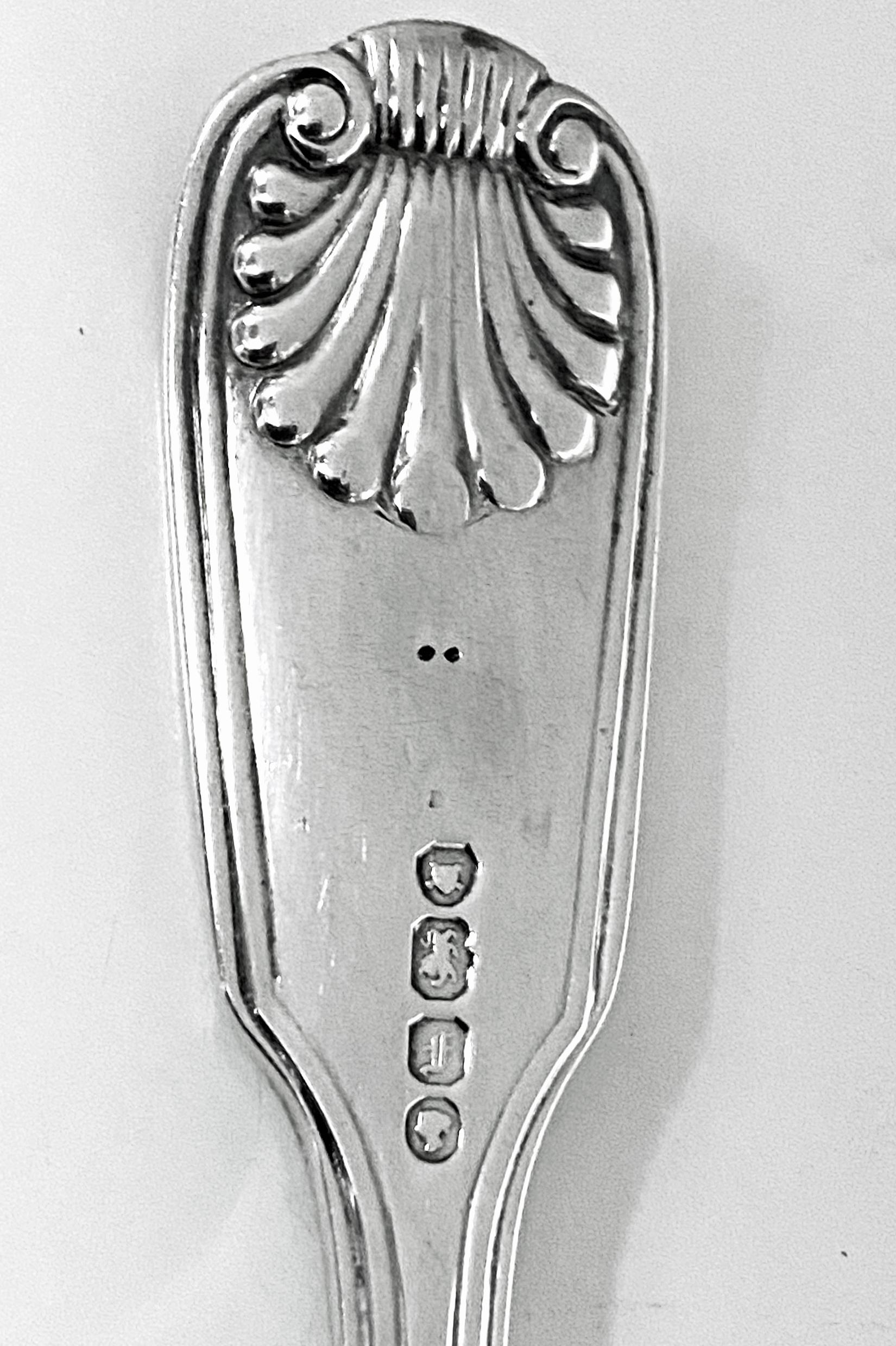 Sterling Silver Fiddle Thread Shell Silver Butter Knife London 1841