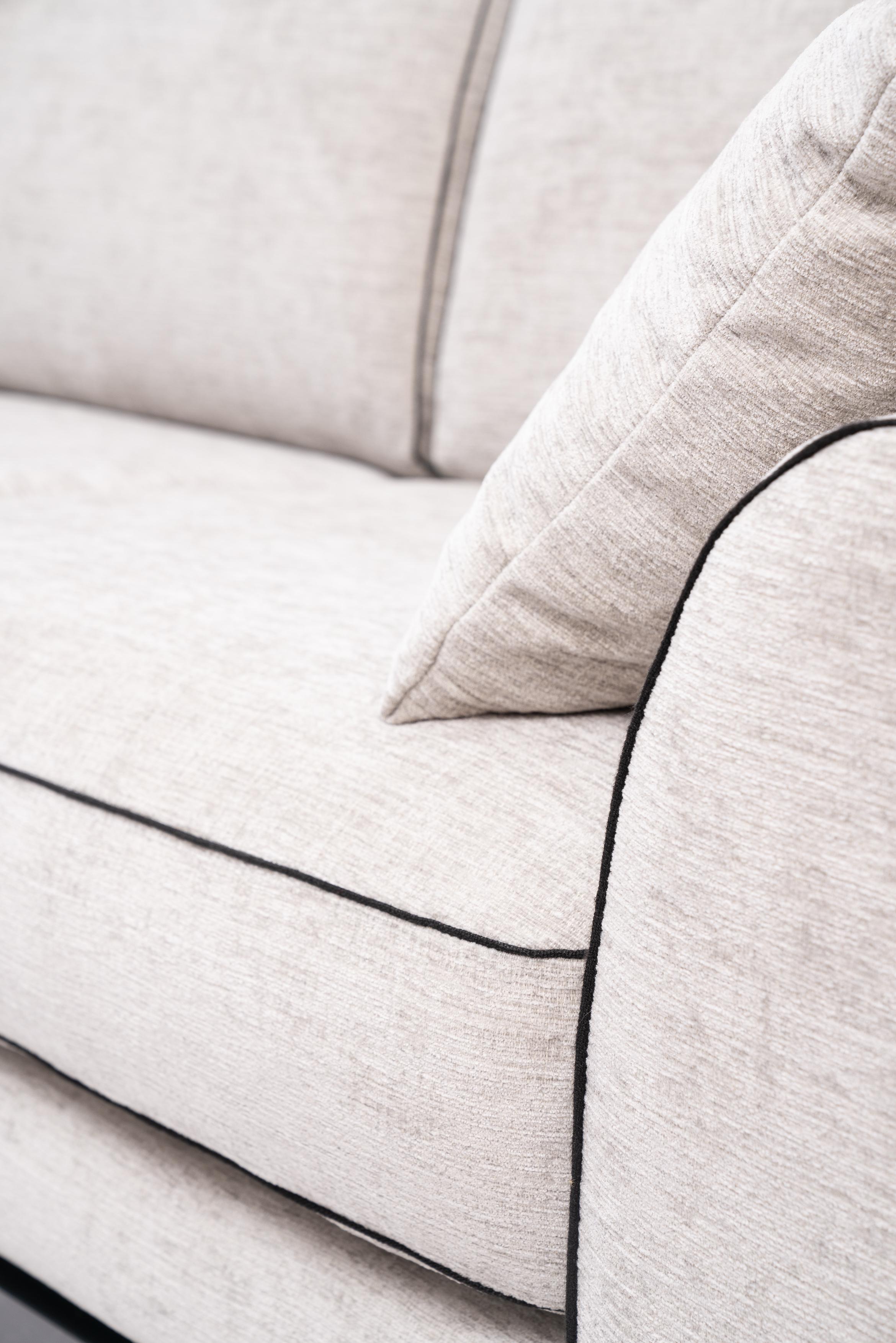 Fidji Sofa by RALPH M For Sale 1