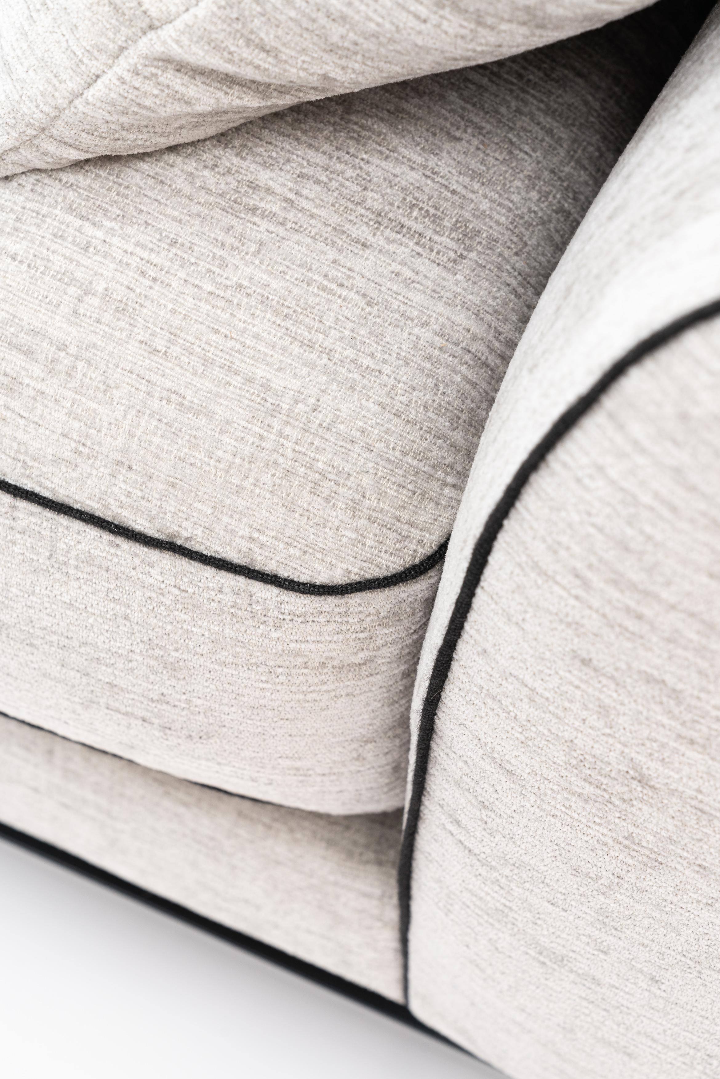 Fidji Sofa by RALPH M For Sale 2