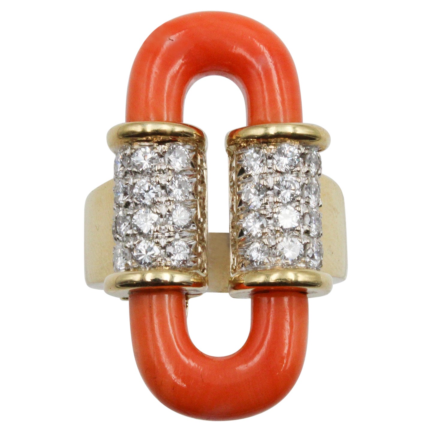 Feuriger 1970er Jahre Skulpturaler Korallen & Diamant Power Ring in 18K Gold im Angebot