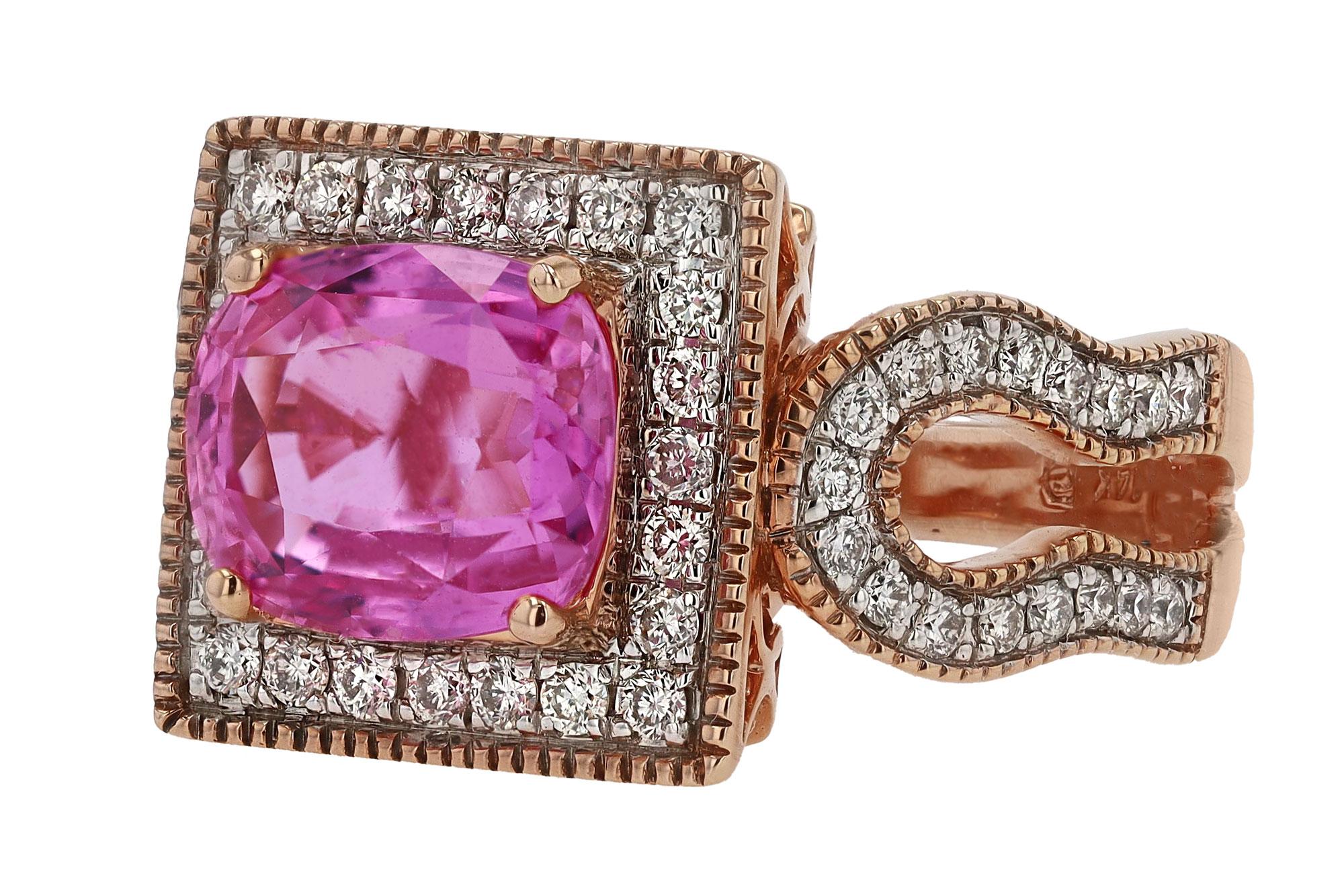 Contemporary Fiery 3.21 Carat Pink Sapphire and Diamond Rose Gold Cocktail Engagement Ring For Sale