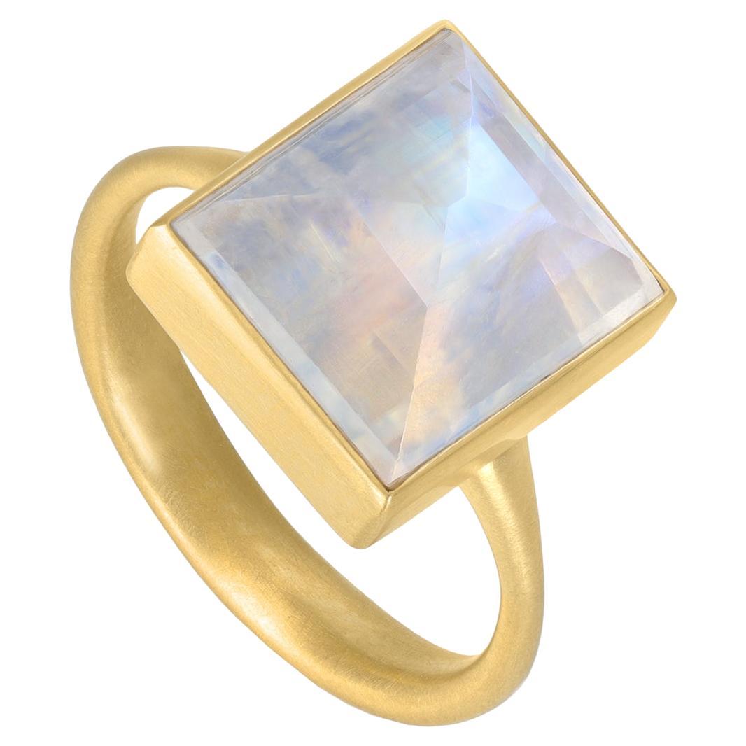Fiery Rainbow Moonstone Yellow Gold Ring, Lola Brooks 2023 For Sale