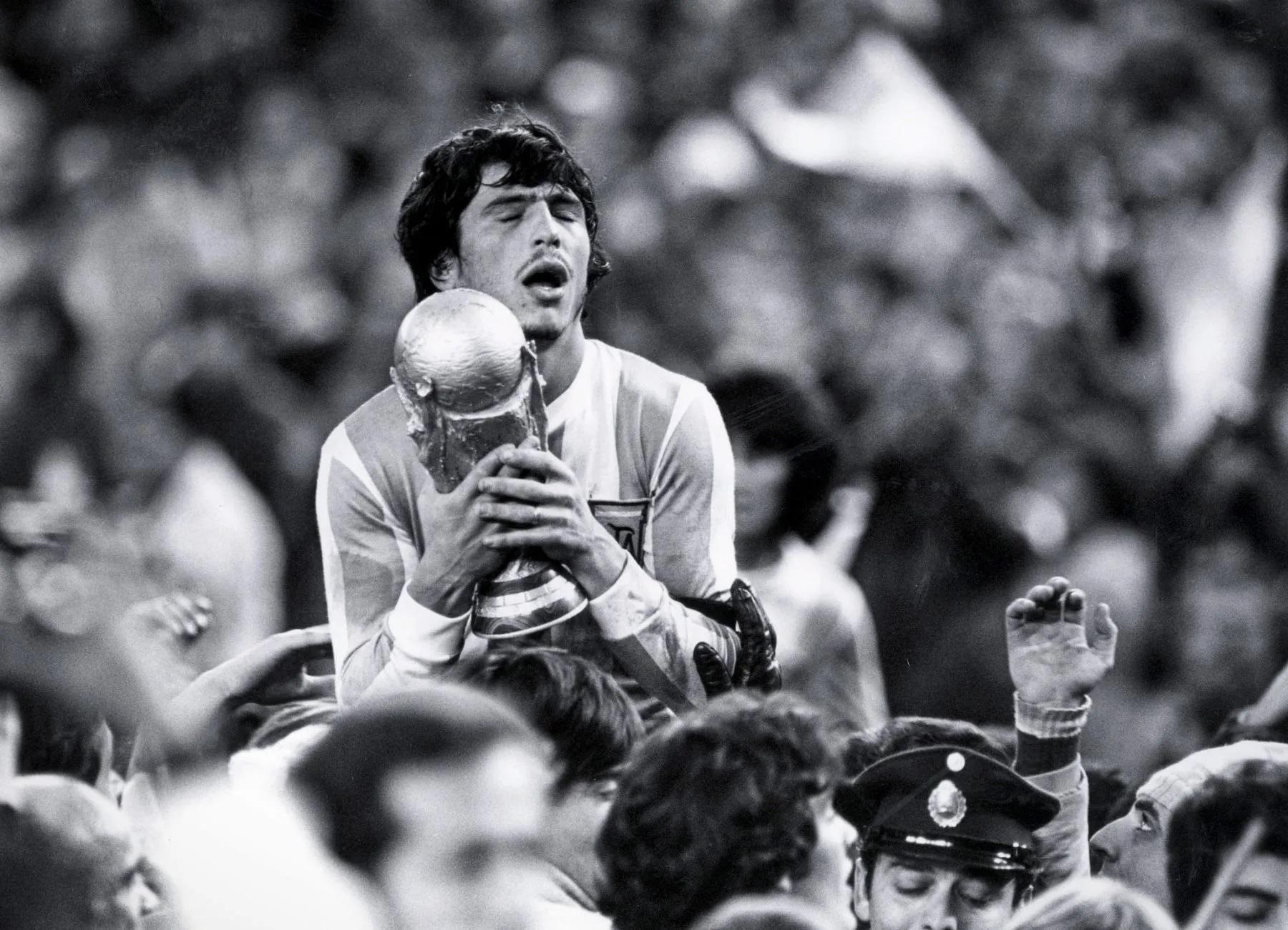 FIFA 1978 World Cup-Uhr – im Besitz der Fußballlegende Daniel Passarella im Angebot 3