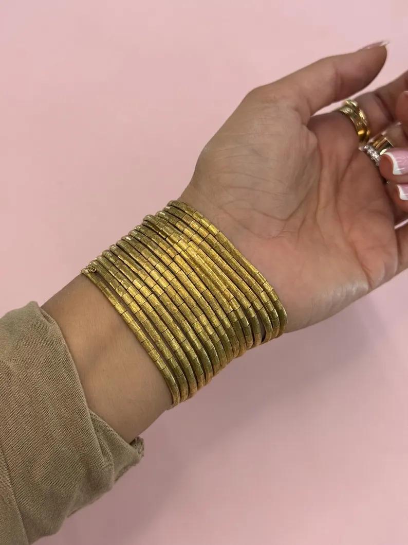 Women's Fifteen Row Brushed Finished Multi Strand Pink Sapphire Bracelet 18KT 119 Grams For Sale
