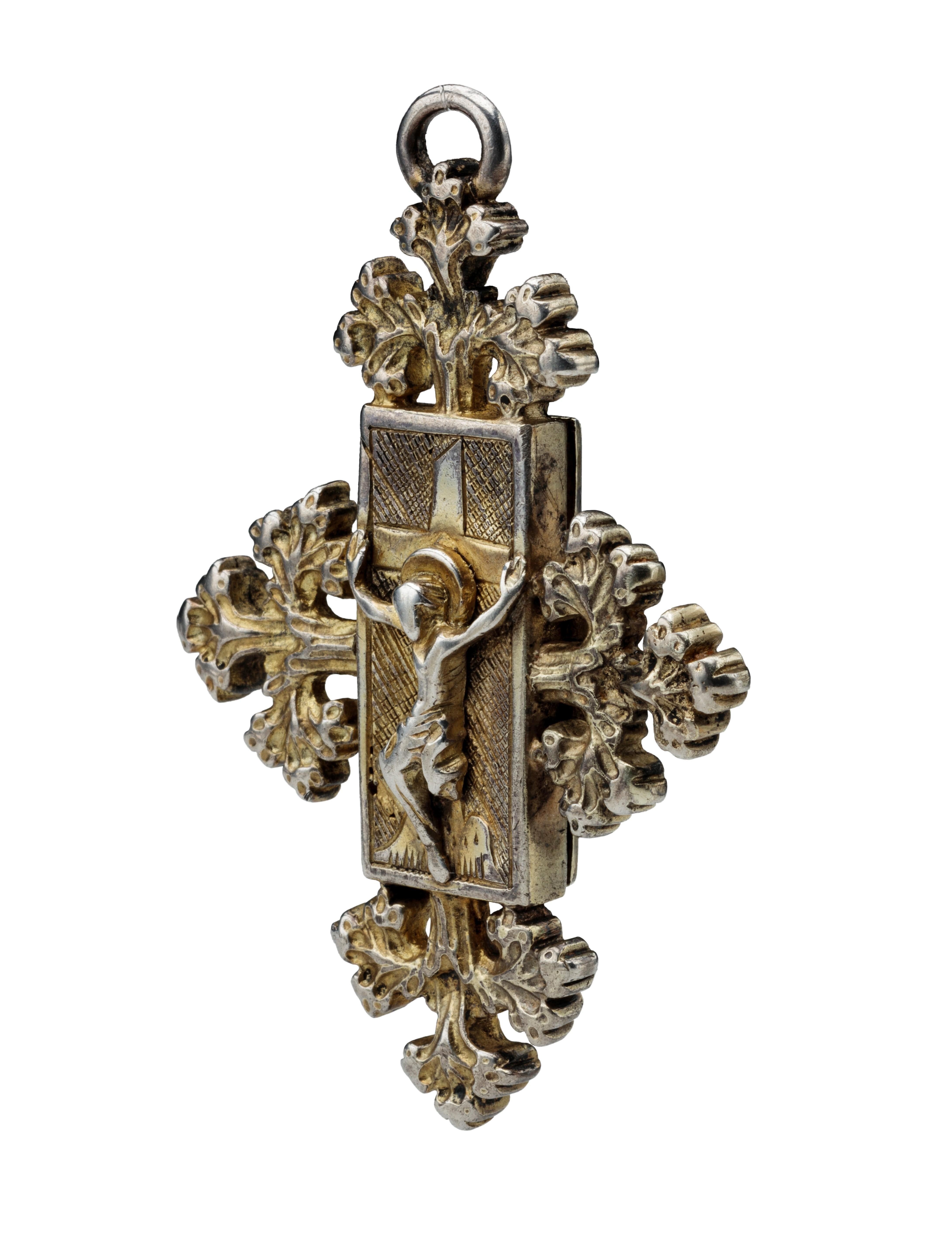 Women's or Men's Fifteenth Century Reliquary Pendant with Christ on the Cross For Sale