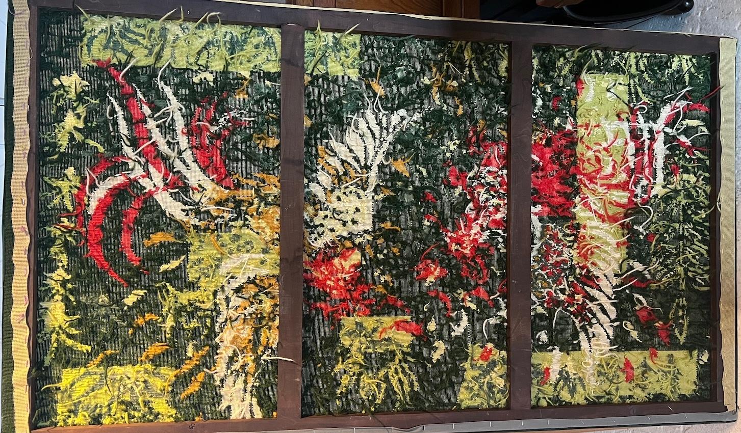 Mid-20th Century Fifties Aubusson Large Woven Wool Tapestry Depicting Fighting Cockerels For Sale
