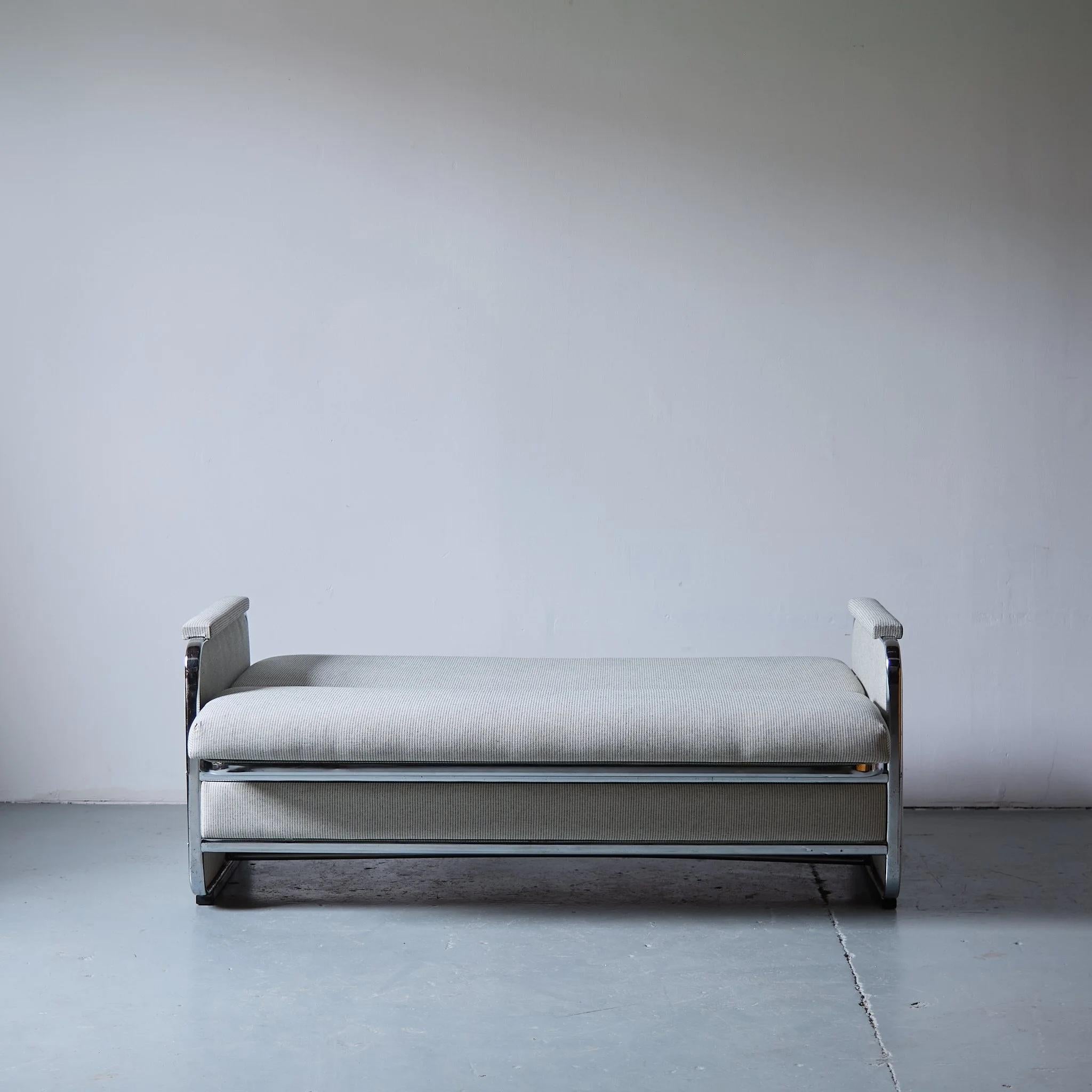 Sofá de recibidor años 50 en venta 1