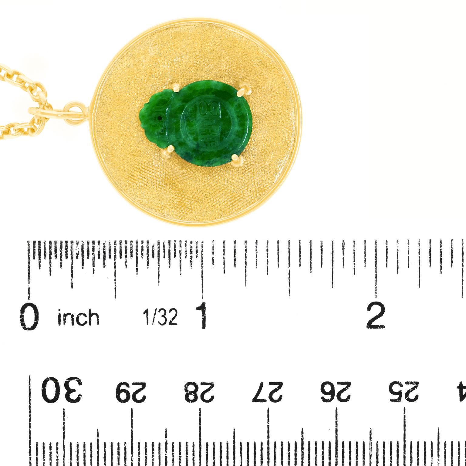 Colgante de jade y oro de los años cincuenta 1
