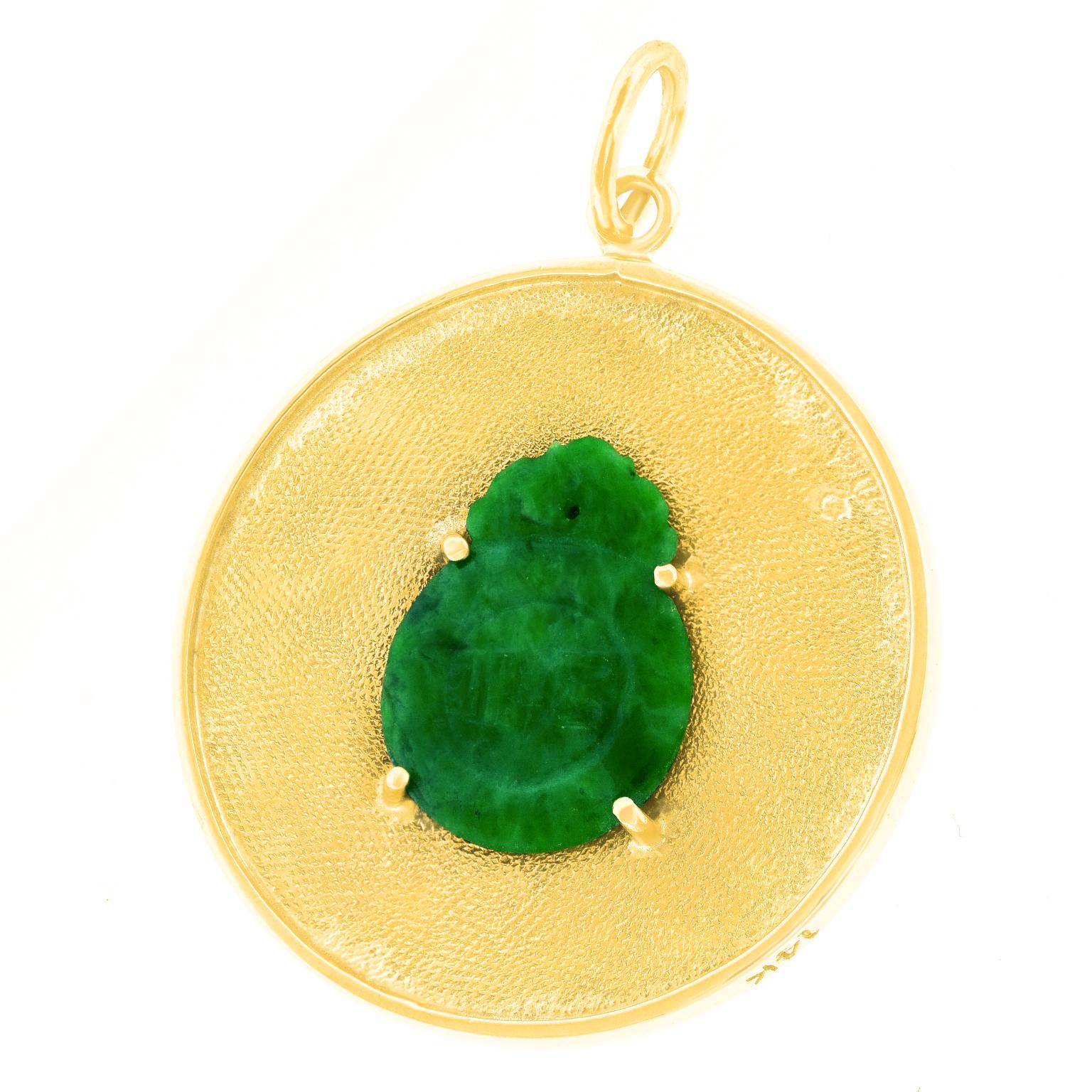 Colgante de jade y oro de los años cincuenta 2