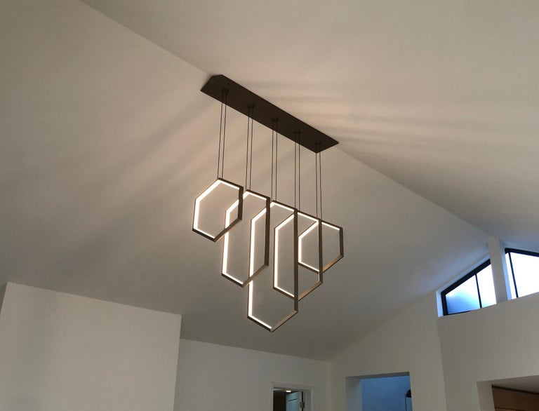 Figaro V, Gold Geometric Modern LED Linear Chandelier Light Fixture In New Condition For Sale In Providence, RI