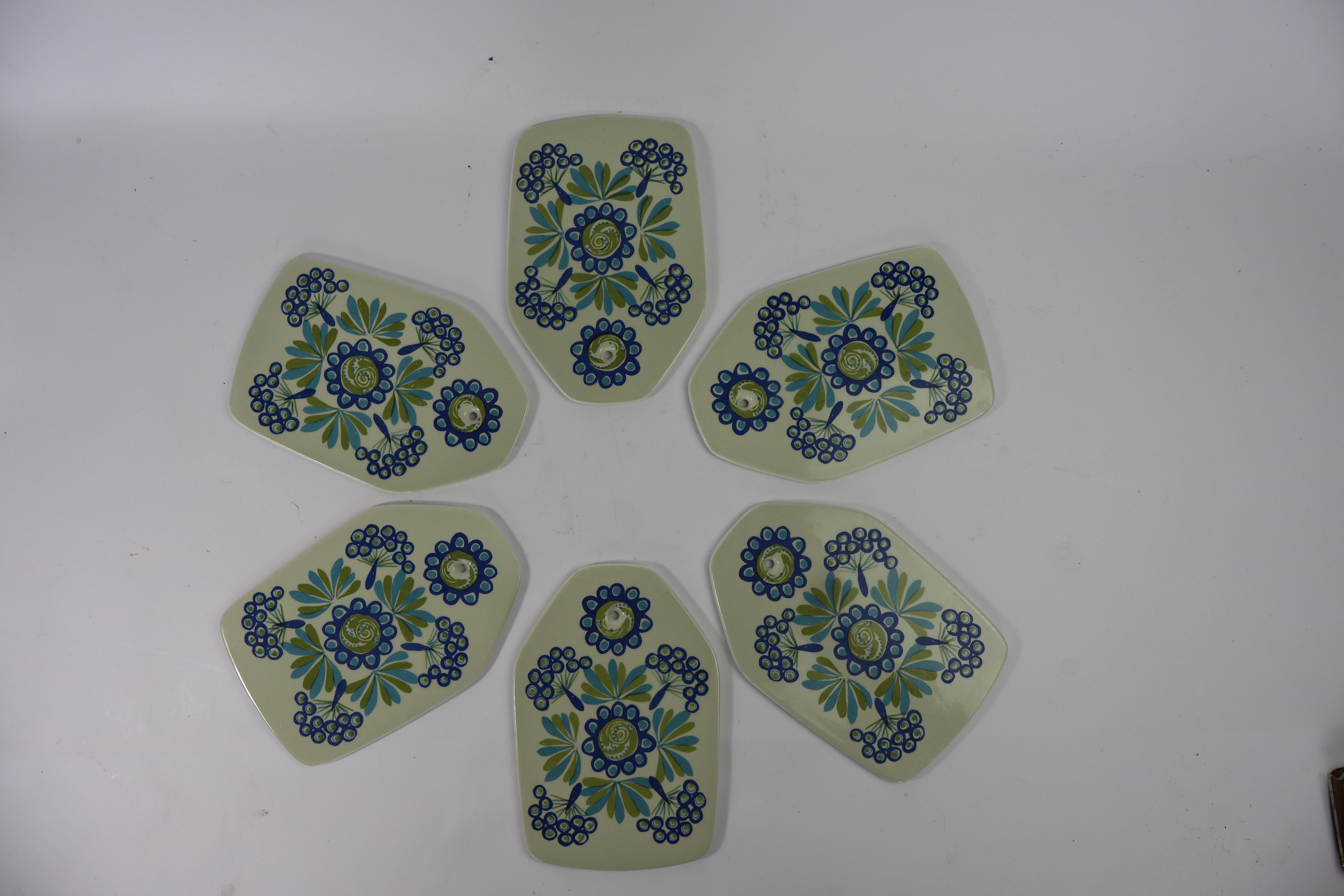 Vernissé Figgjo Flint : un ensemble de 12 assiettes de petit-déjeuner, Turi design tor Viking, Norvège en vente