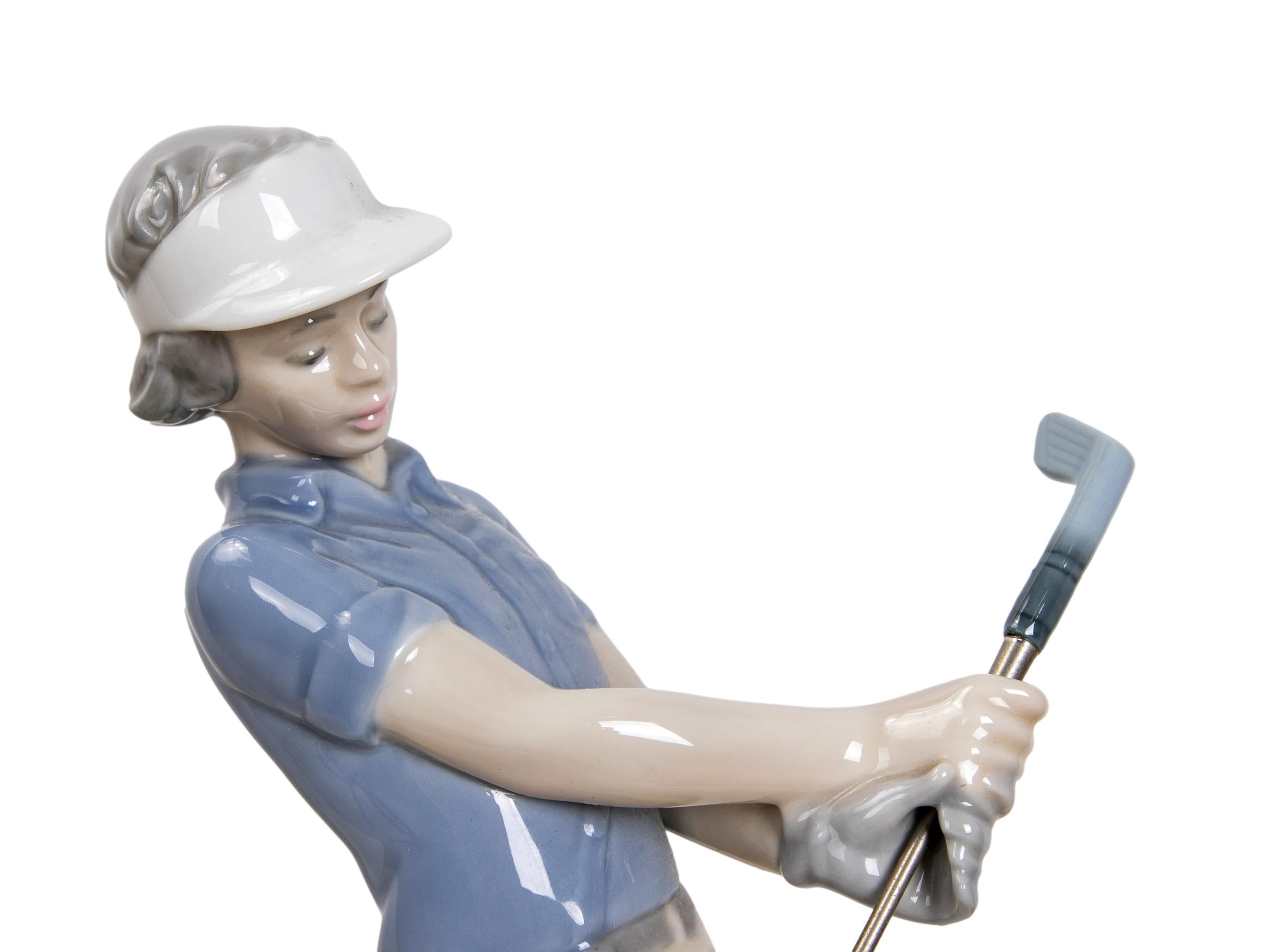 Figura de Porcelana de Jugador de Golf, Firmada 1985, Lladro en vente 4