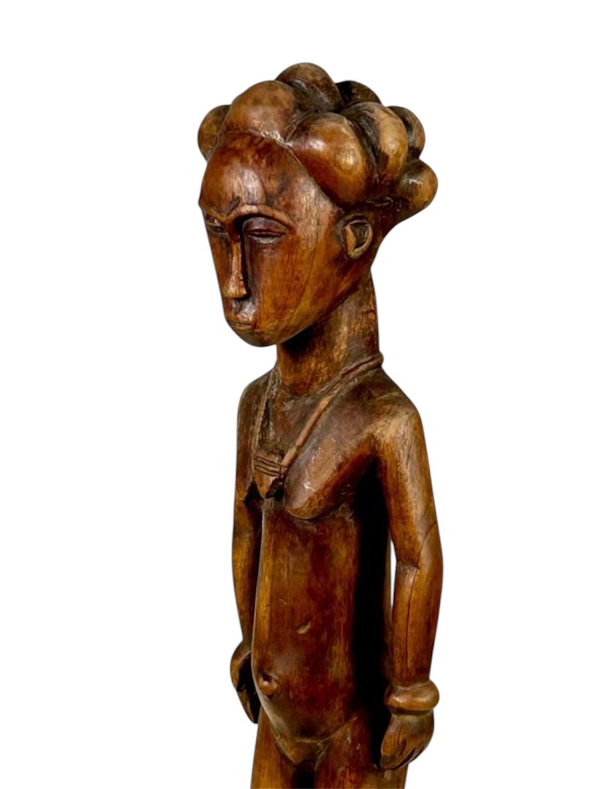 Tribal Figura tribal africana Baule For Sale