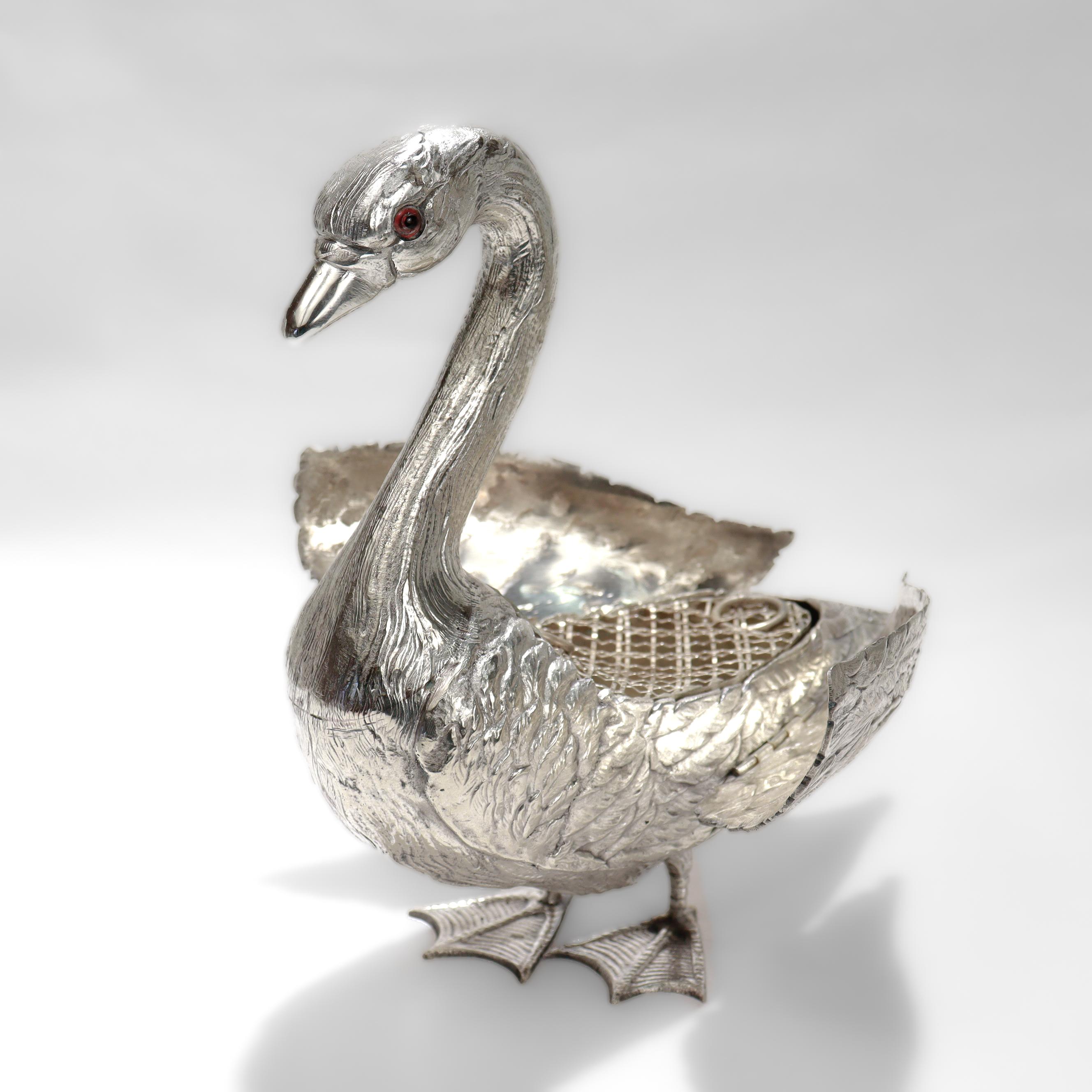 Figuraler Alpaka 'Silver' Swan Blumenhalter oder Tafelaufsatz für den Tisch im Angebot 5