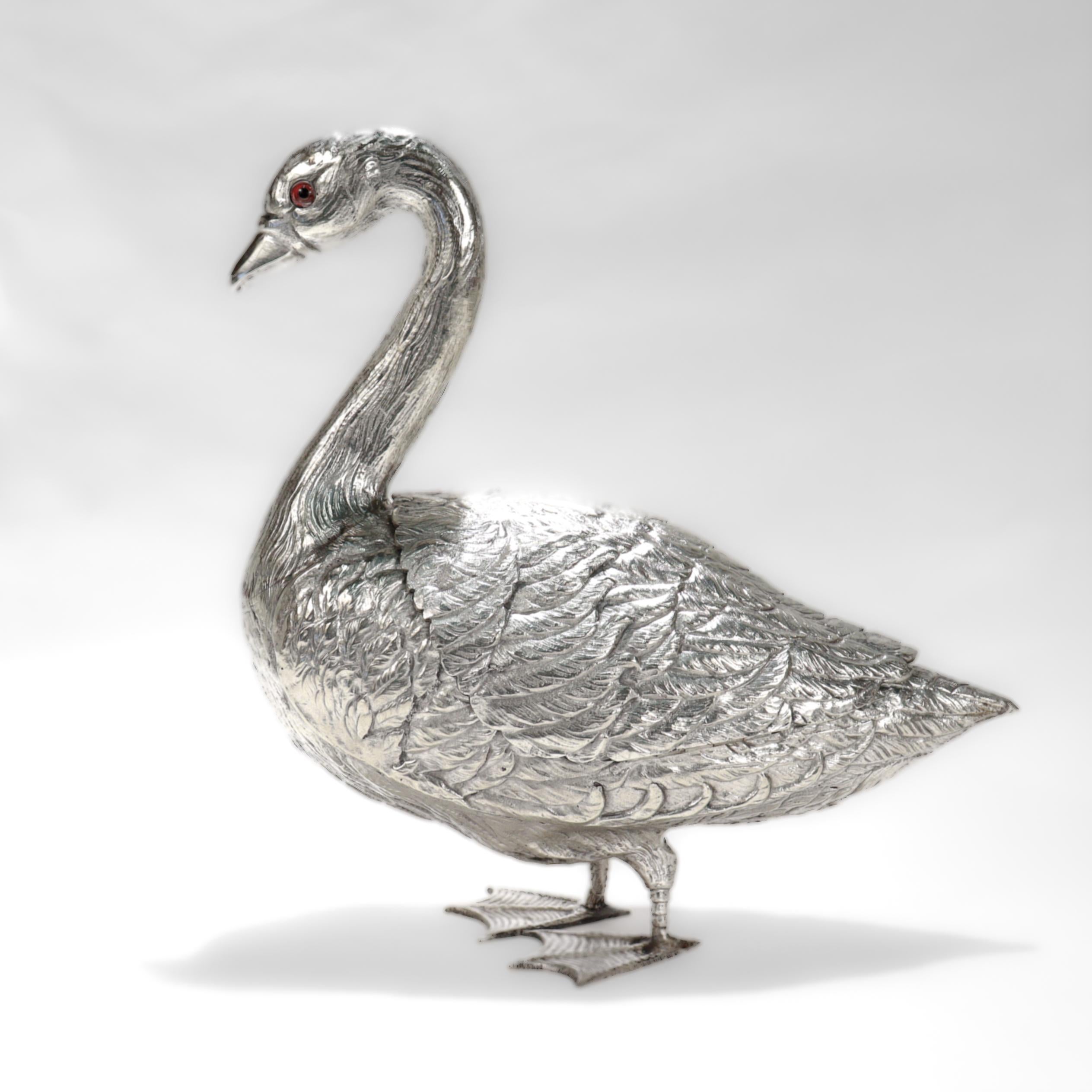 Figuraler Alpaka 'Silver' Swan Blumenhalter oder Tafelaufsatz für den Tisch (Unbekannt) im Angebot
