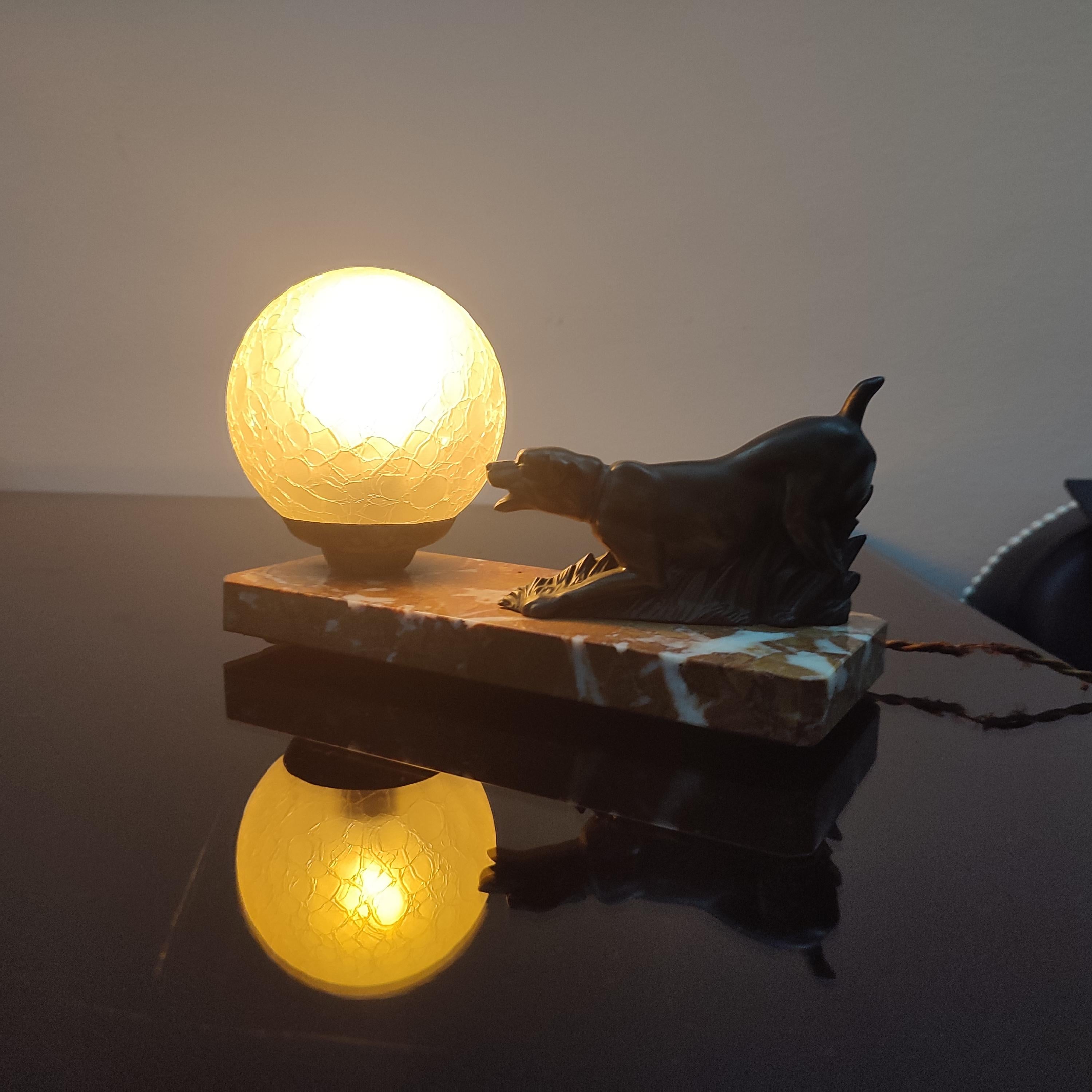 Figural Art Deco French Table Lamp For Sale 7