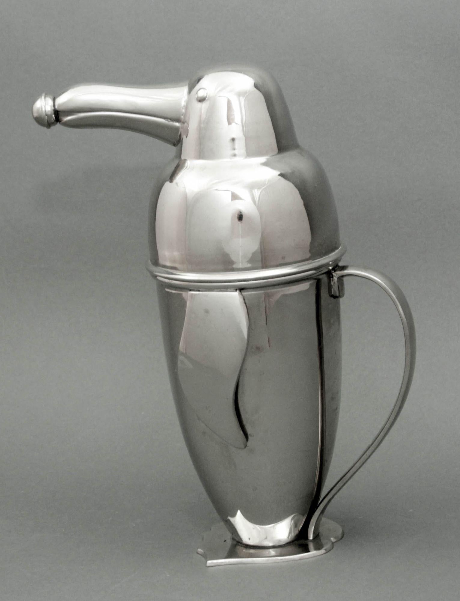 Figural Art Deco Style Chrome Penguin Cocktail Shaker 1980s 7