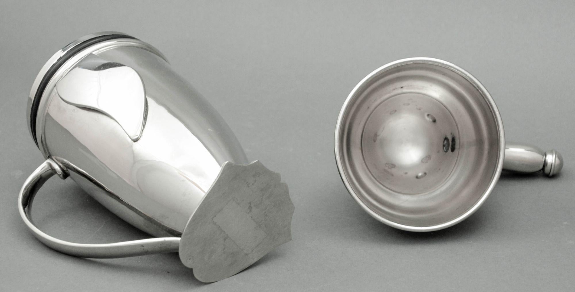 Figural Art Deco Style Chrome Penguin Cocktail Shaker 1980s 1