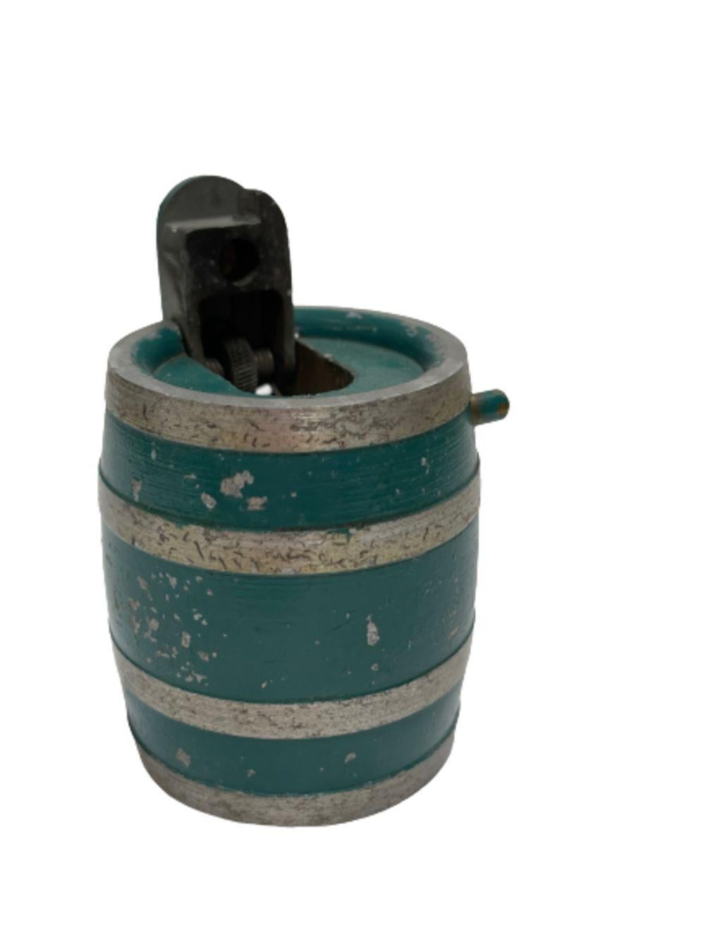 Working Baier / Gesch figural beer barrel semi-automatic lighter. Great piece that was made as a souvenir in the late 1940's/early 1950s. To activate, just press the button on the side. This one was sold in Hanau, a city close to Frankfurt.
