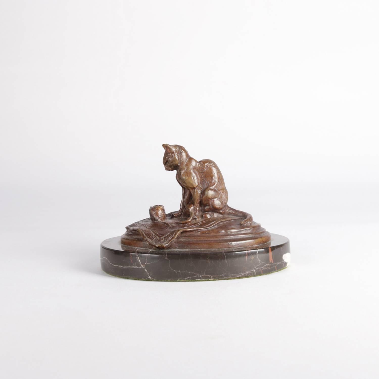 Figural Bronze Sculpture of Cat with Ball of Yarn on Marble Base, 20th Century 4
