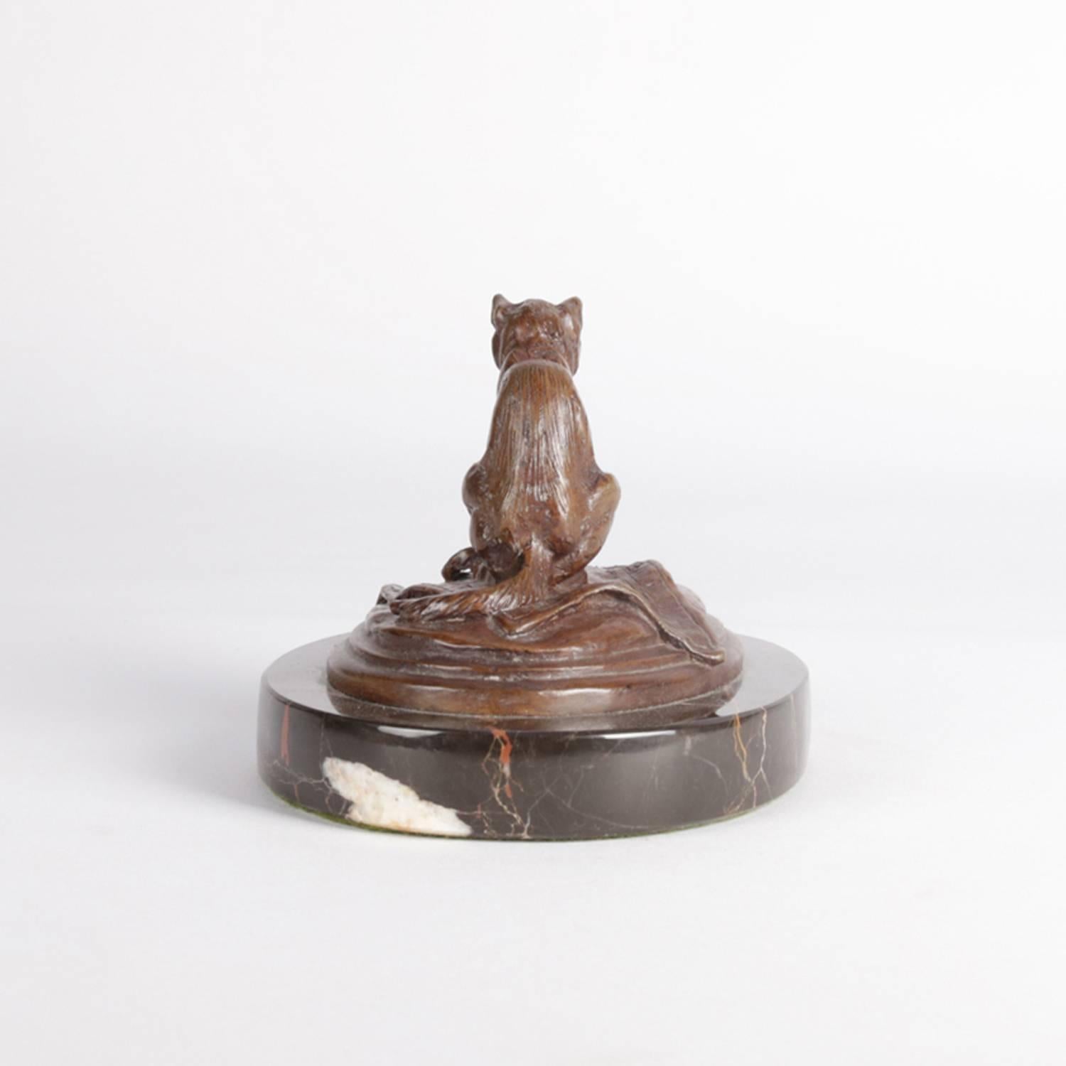 Figural Bronze Sculpture of Cat with Ball of Yarn on Marble Base, 20th Century 5