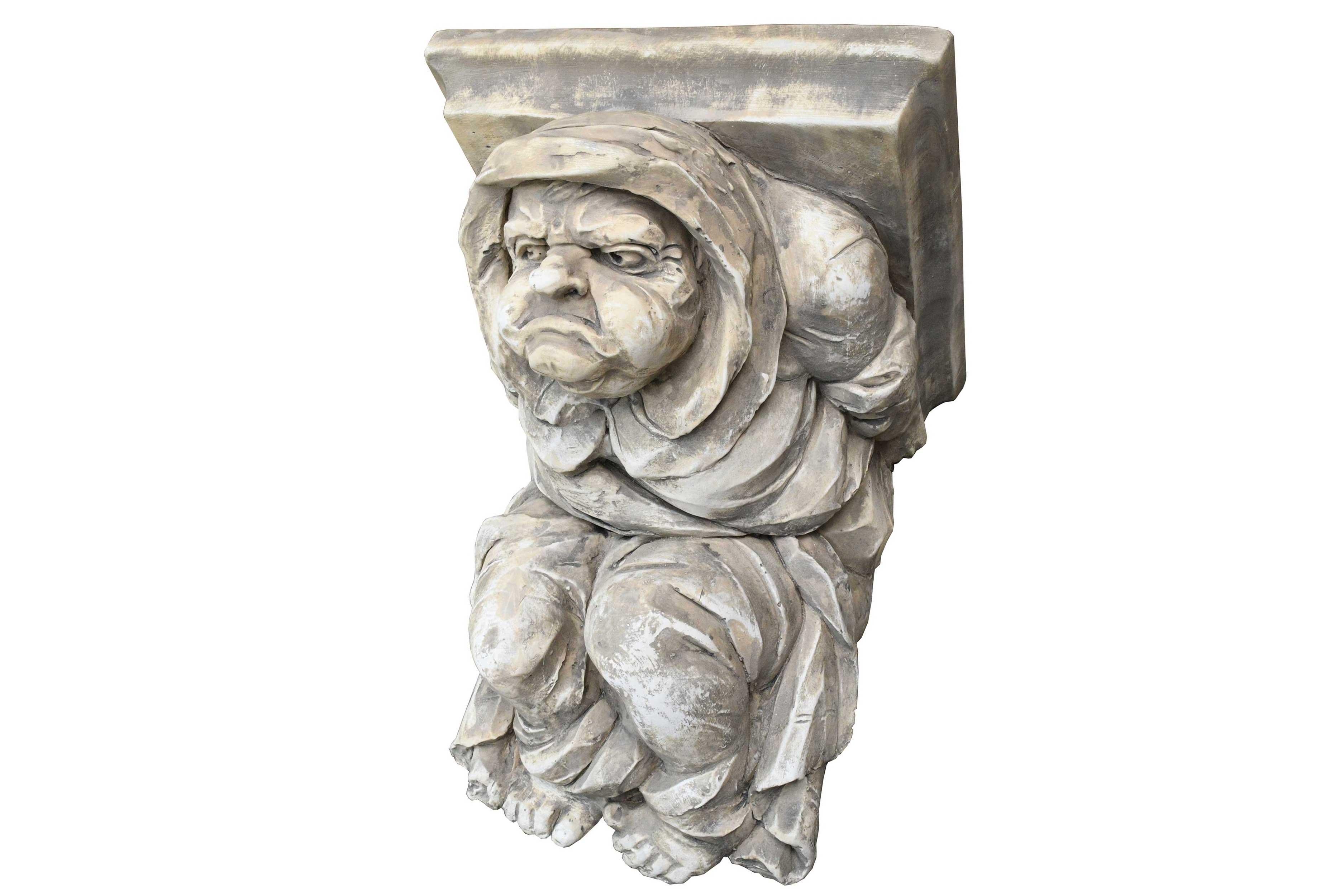 Figural Clay Corbel In Good Condition In Minneapolis, MN