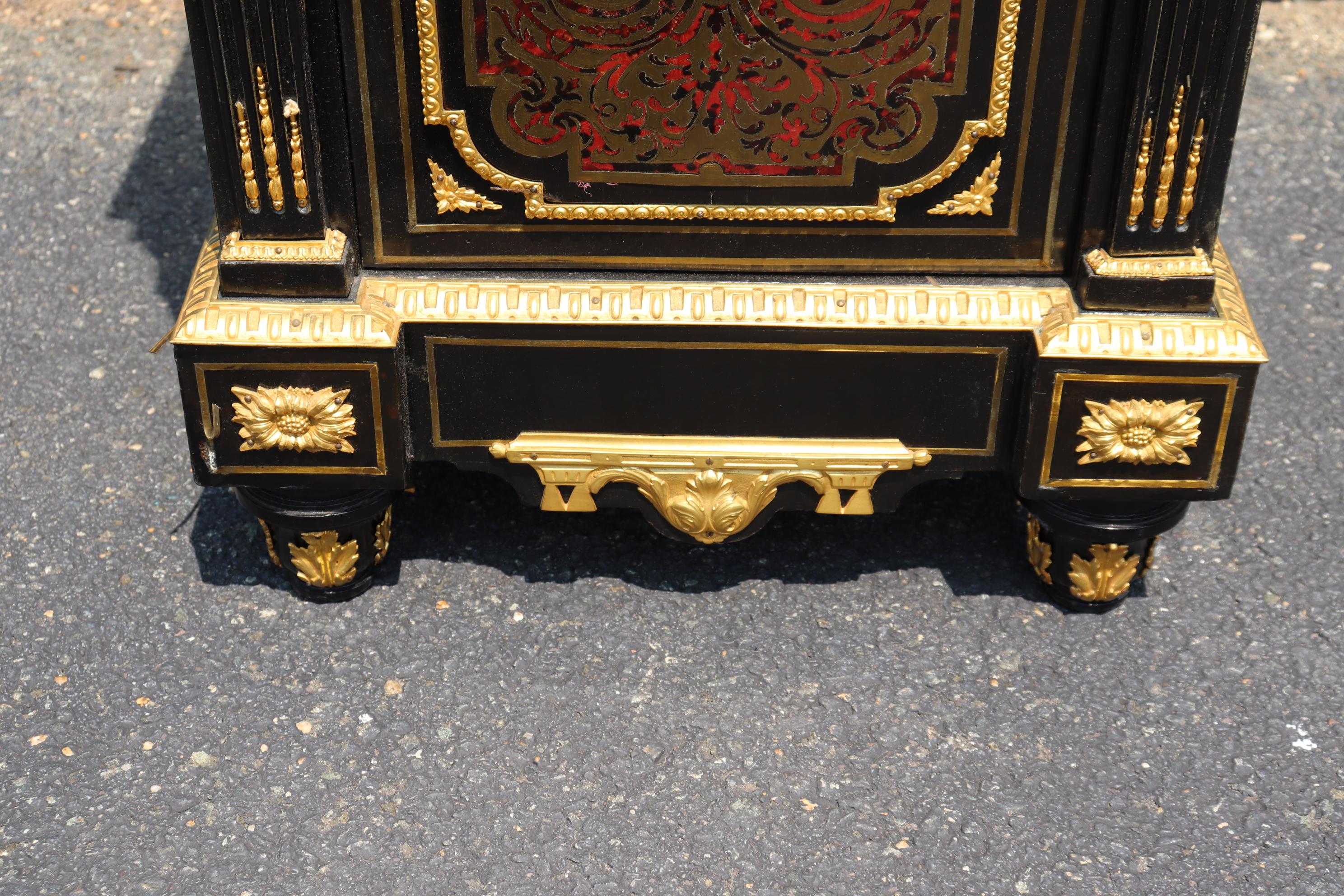 Figural Dor'e Bronze Brass Inlaid Ebonizied Marble Top Boulle Style Nightstand In Fair Condition For Sale In Swedesboro, NJ