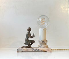 Figural French Art Deco Table Lamp in Bronze & Marble, 1930s