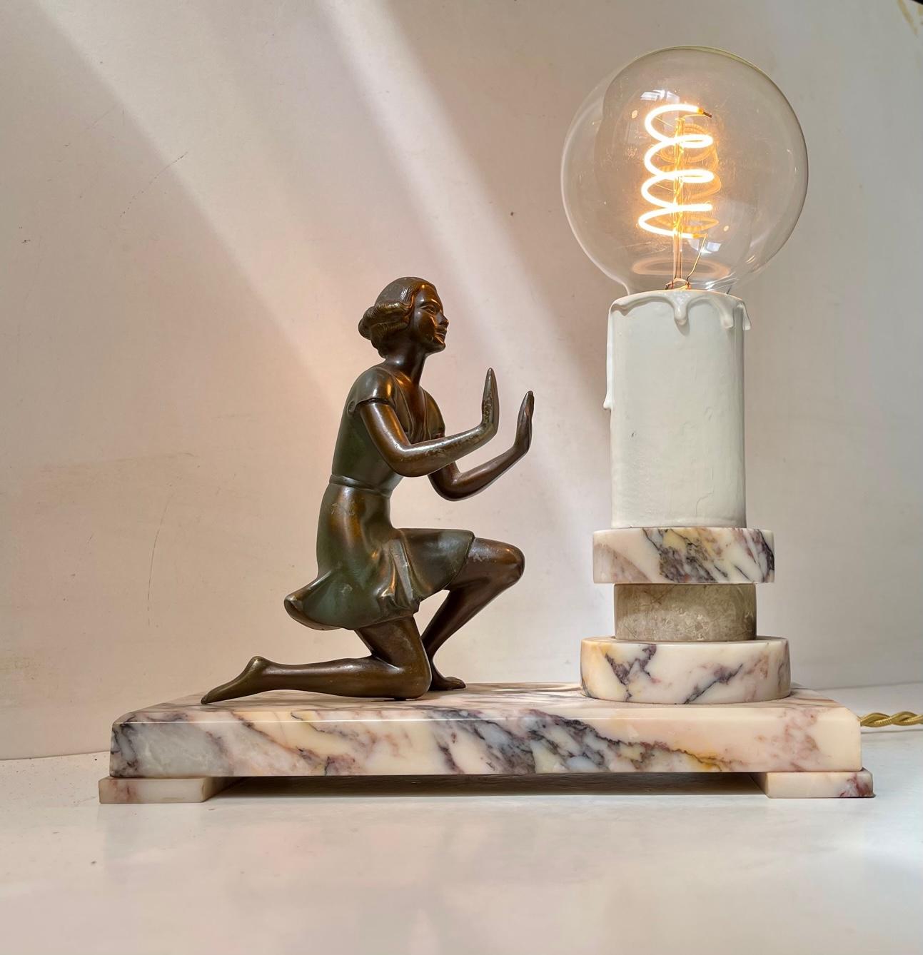Figural French Art Deco Table Lamp in Bronze & Marble, 1930s For Sale 4