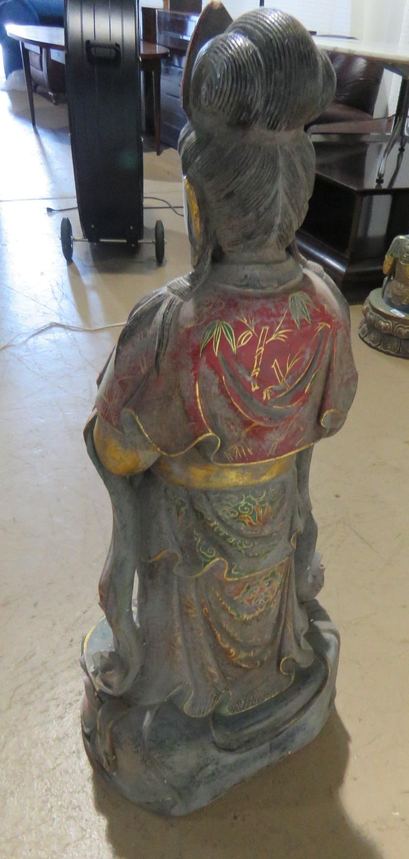 Figural Oriental Marble Statue In Good Condition In Swedesboro, NJ