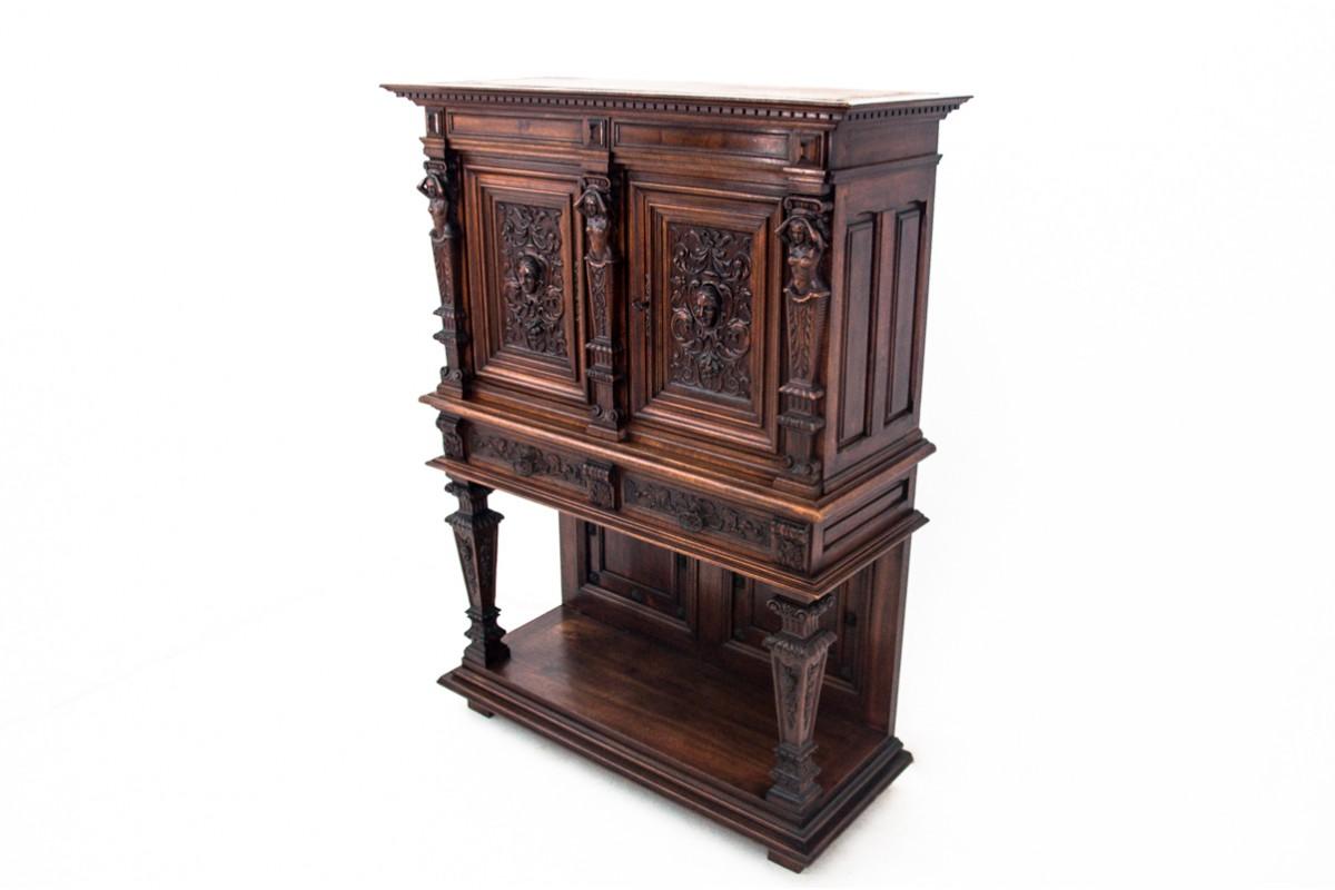 French Figural Renaissance cabinet, France, around 1870. For Sale
