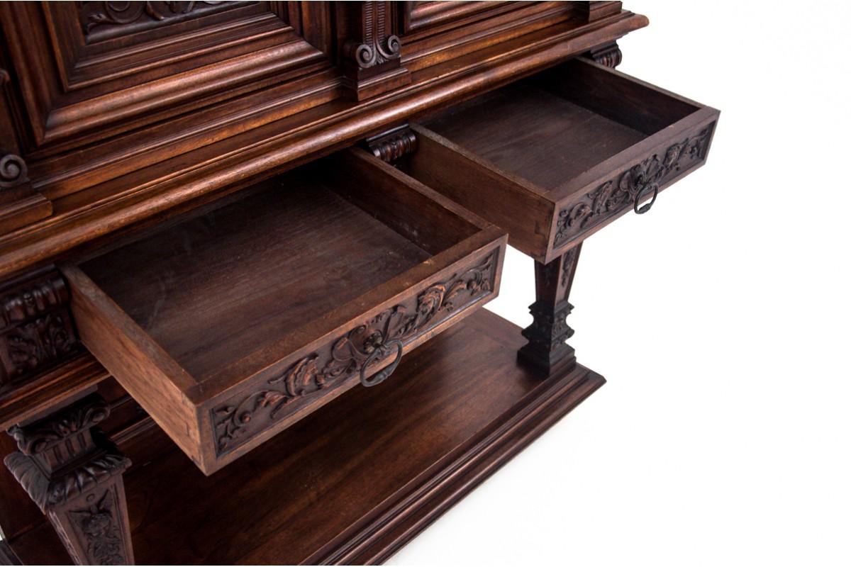 Armoire figurative de la Renaissance, France, vers 1870. Bon état - En vente à Chorzów, PL