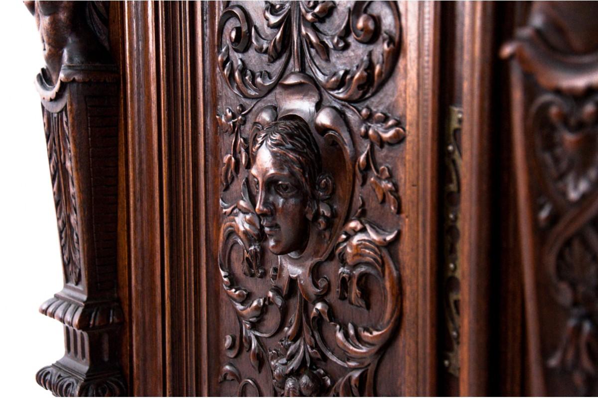 Armoire figurative de la Renaissance, France, vers 1870. en vente 2