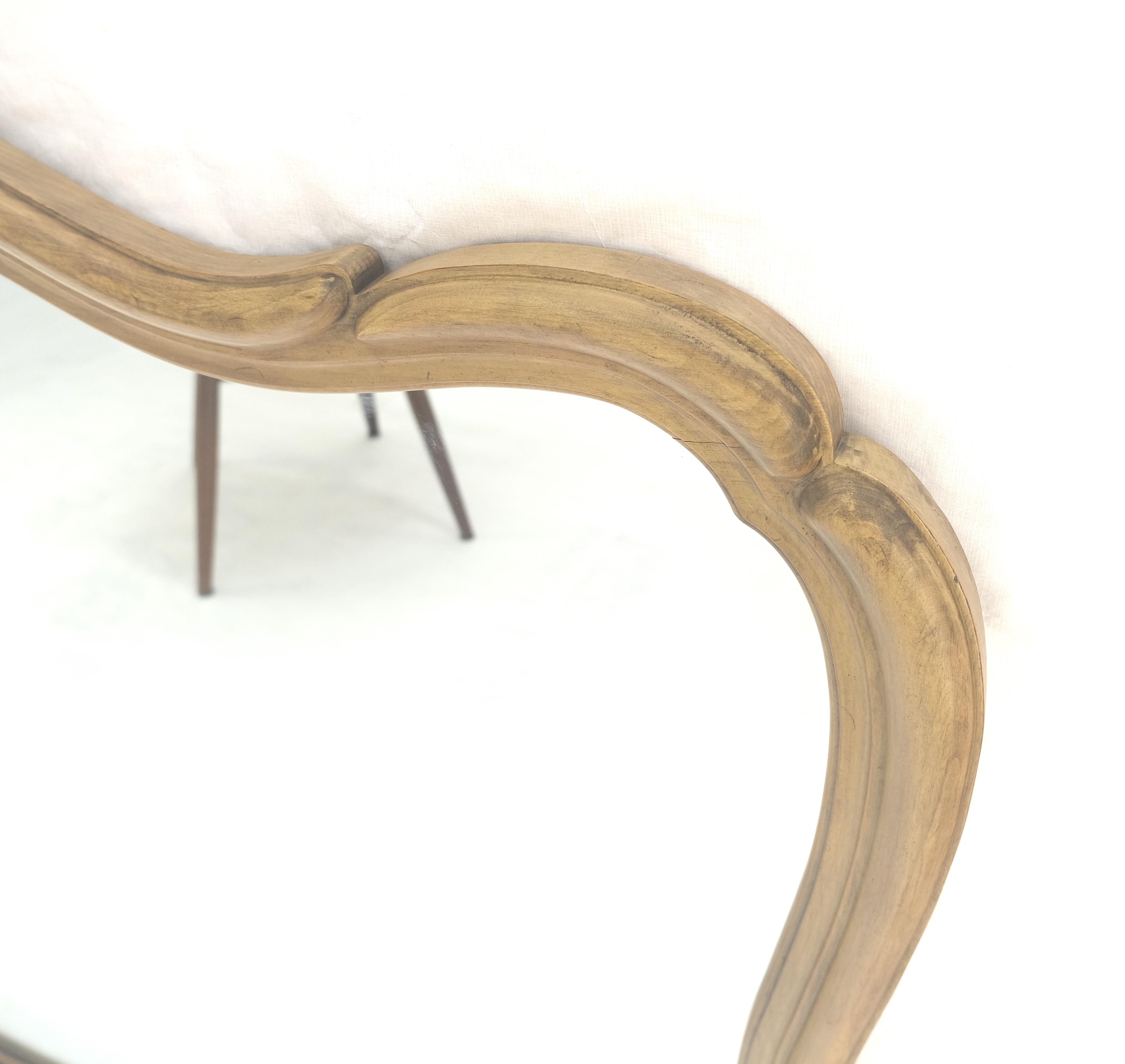 Espejo de pared moderno de mediados de siglo de estilo figurado plateado Menta Estadounidense en venta