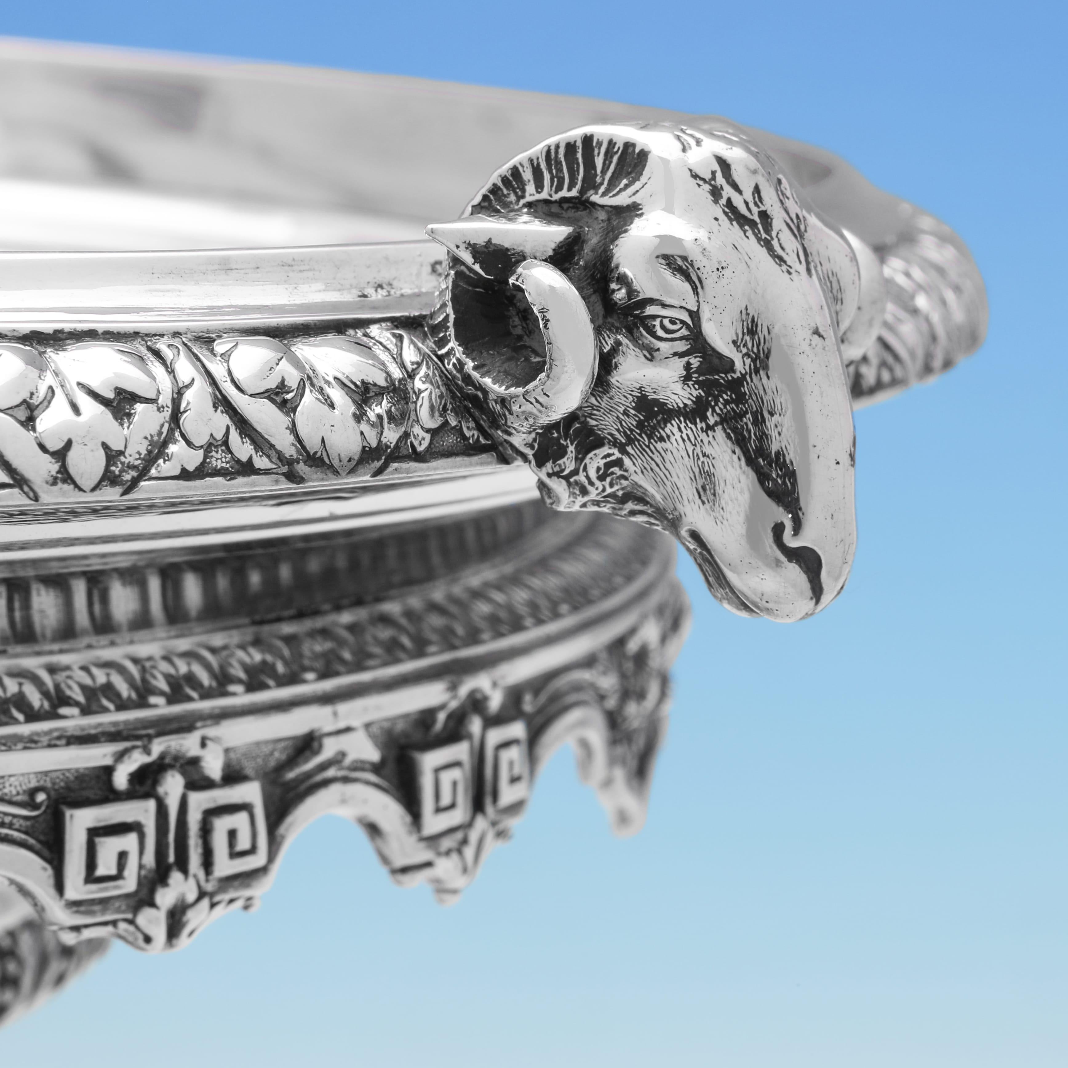 Viktorianischer Tafelaufsatz aus Silber mit klassischen Figuren aus Silber von George Angell, 1878 im Angebot 2