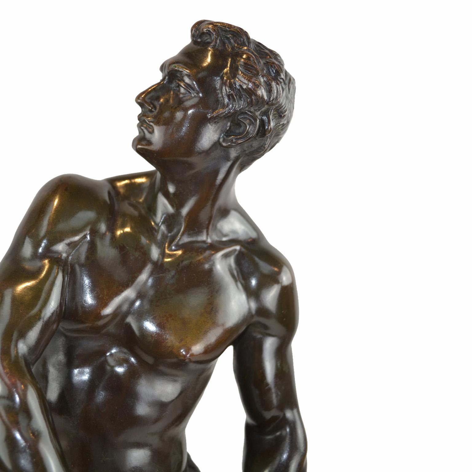 XIXe siècle Statue figurative en bronze intitulée « Défense du Foyer » par Adrien Gaudez