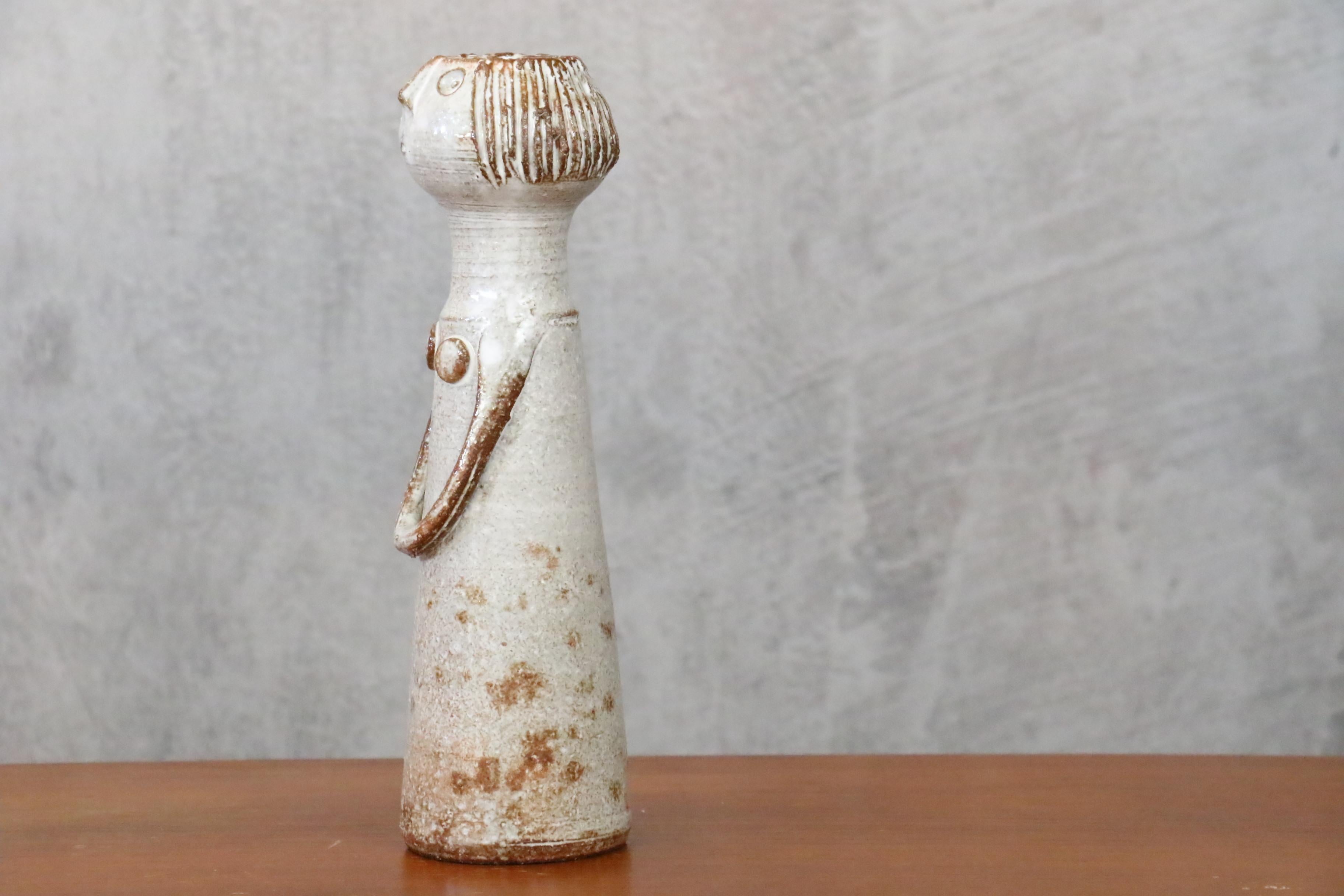Figurative Ceramic Vase by Dominique Pouchain, French Pottery, era Champy In Good Condition In Camblanes et Meynac, FR
