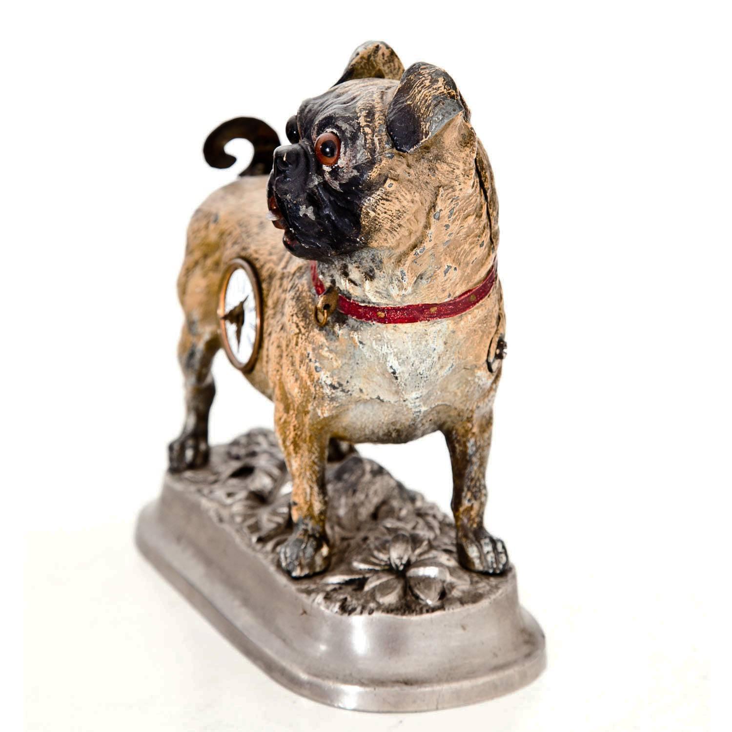 Figurative Clock of a Pug Dog, Germany Late 19th Century In Good Condition In Greding, DE