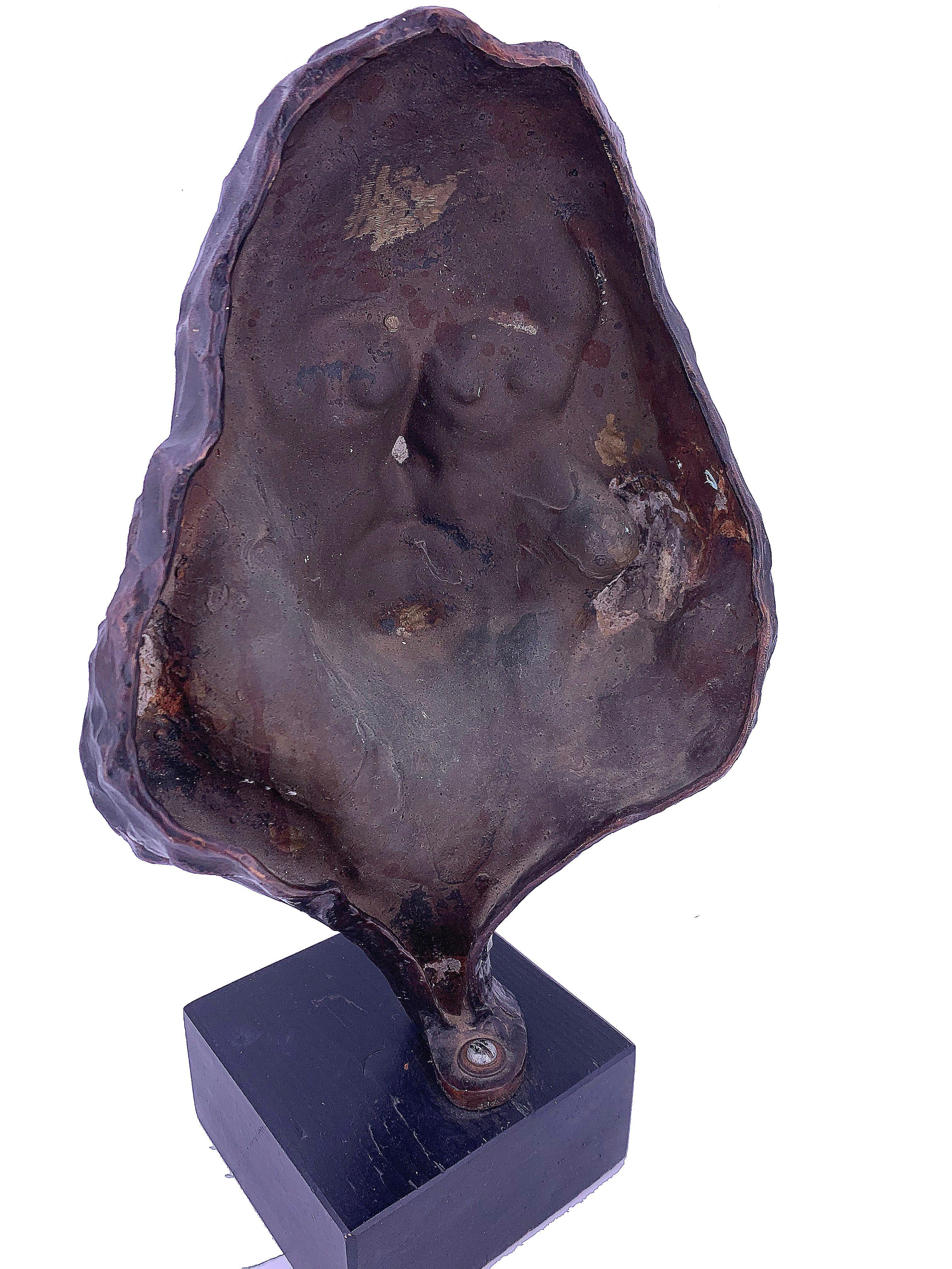 Figurative weibliche Bronzeskulptur im Angebot 2