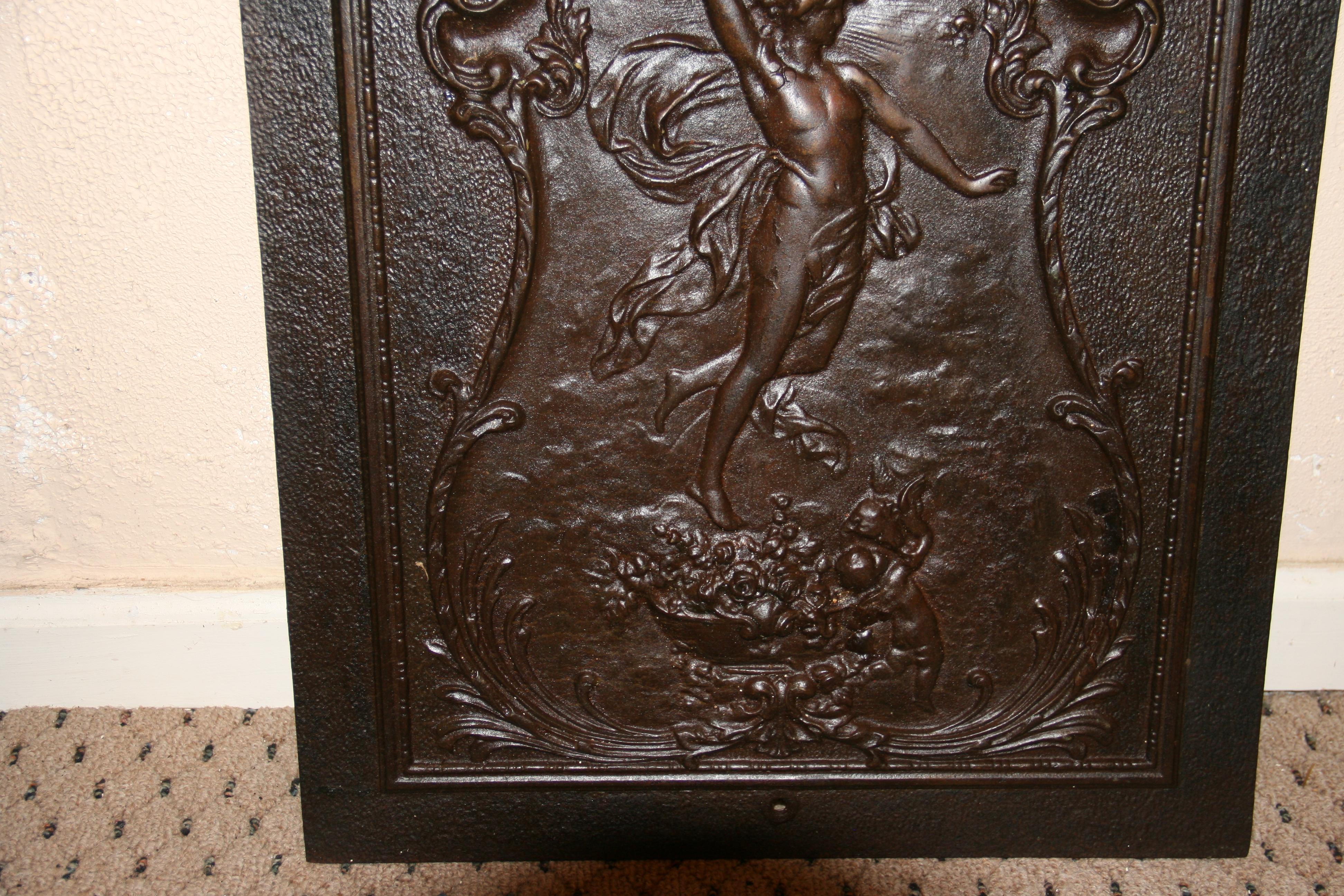 Antique English Figurative Fireback with Matching Fireplace Surround For Sale 11