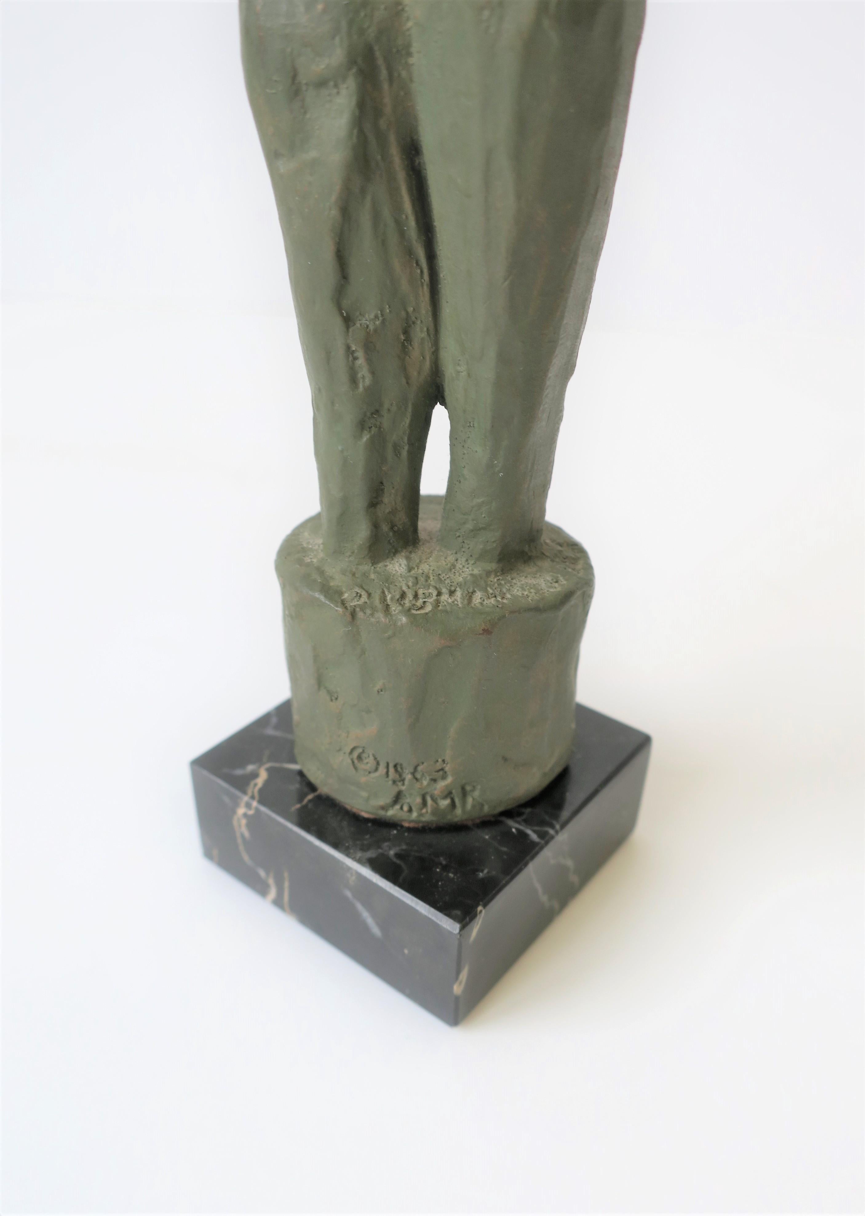 Male and Female Sculpture on Black Marble Base, circa 1960s For Sale 2
