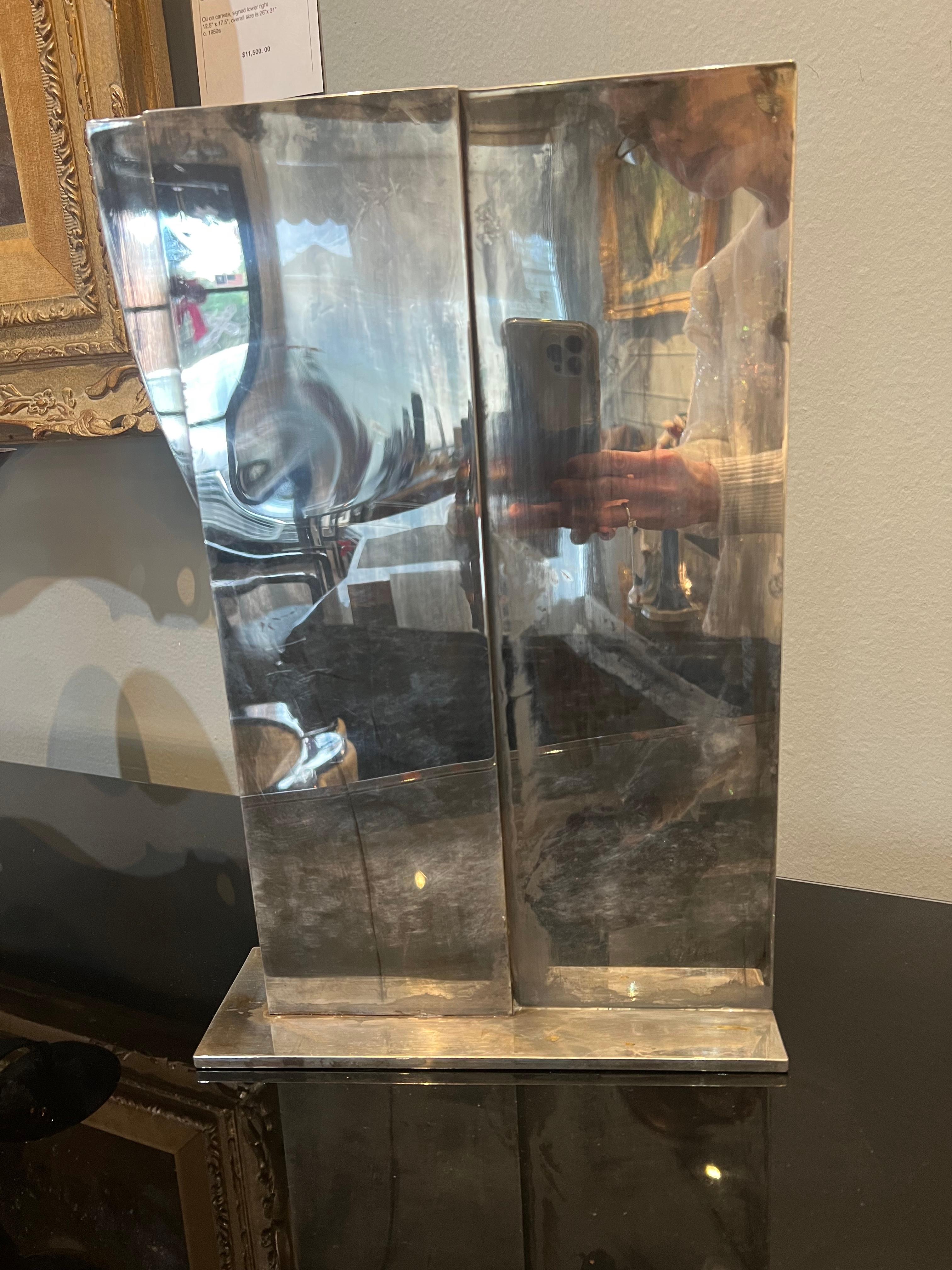 Figurative sculpture done by Werkstatte Hagenauer Wien In Good Condition For Sale In Houston, TX